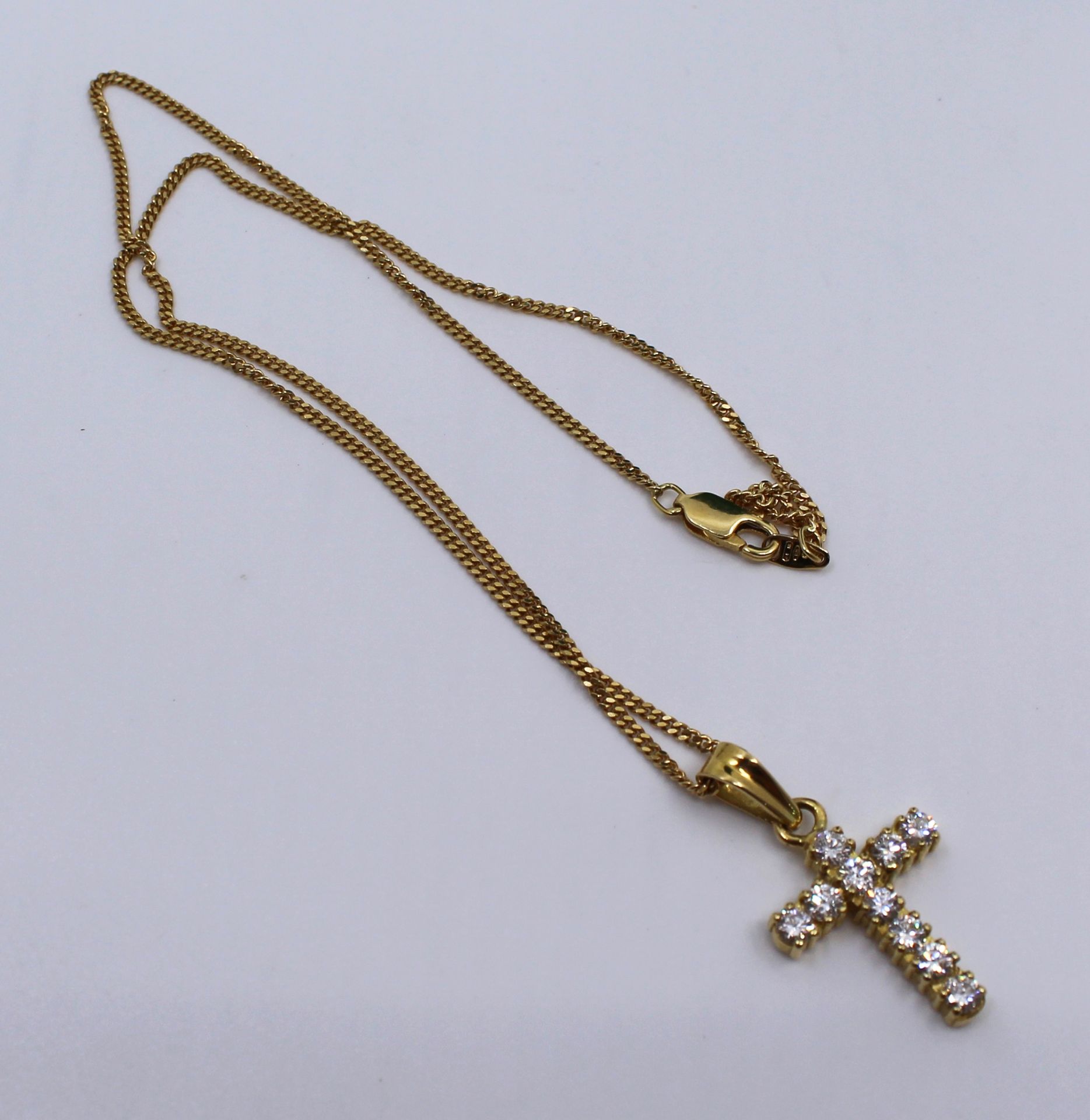 1.70 Carat Diamond Set Cross on 18ct Gold Chain - Image 2 of 4