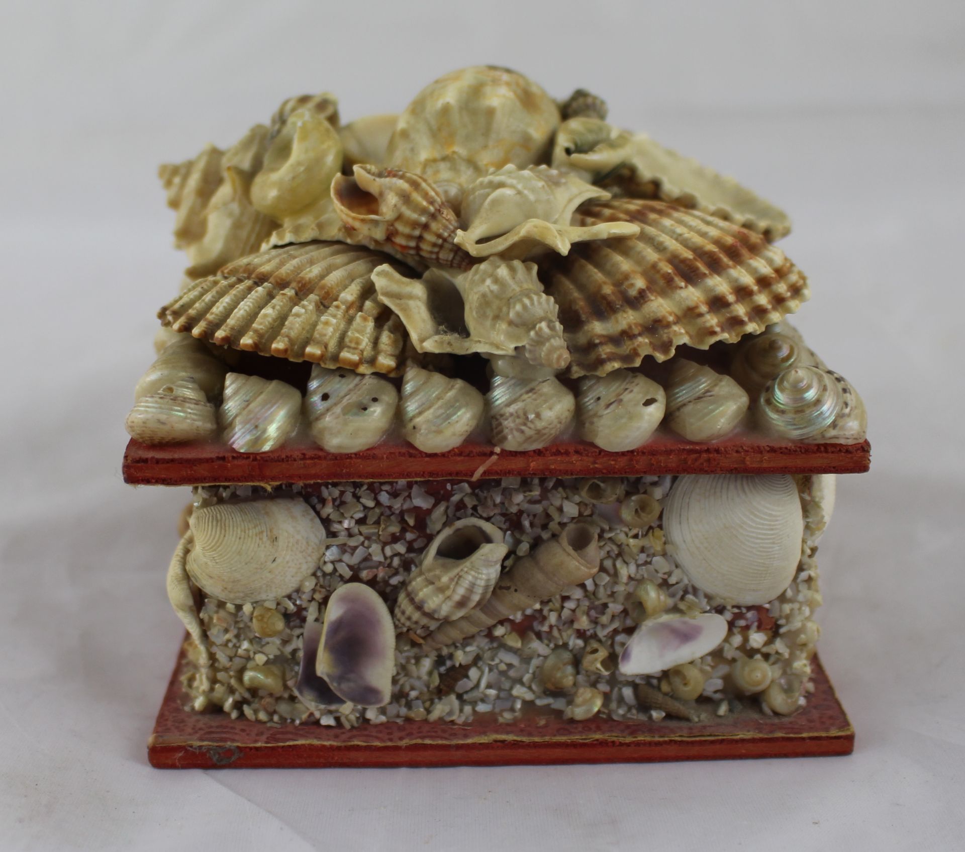 Highly Decorative Shell Encrusted Hinged Lidded Jewellery Box