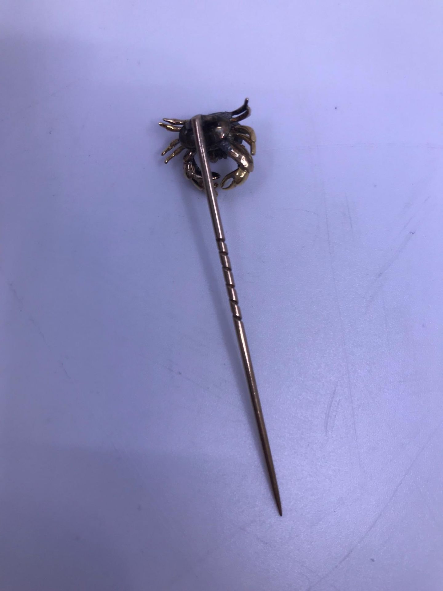 Antique Gold Crab Tie Pin - Image 5 of 6