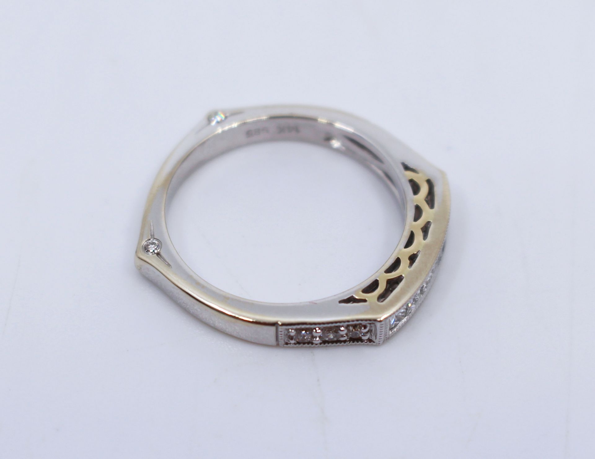 Half Hoop Diamond 14ct White Gold Ring - Image 4 of 4
