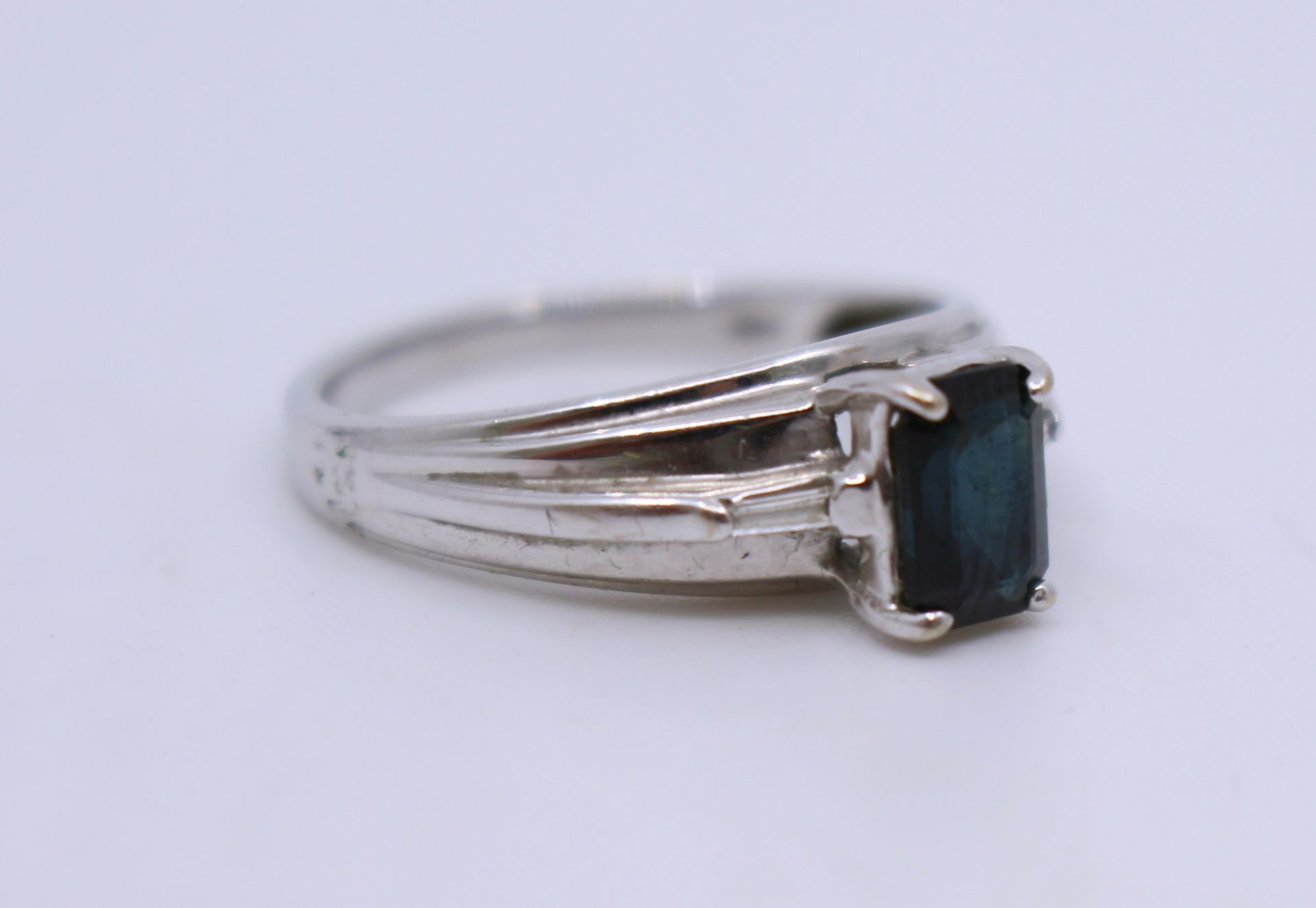 Emerald Cut Tourmaline 14ct White Gold Ring - Image 2 of 4