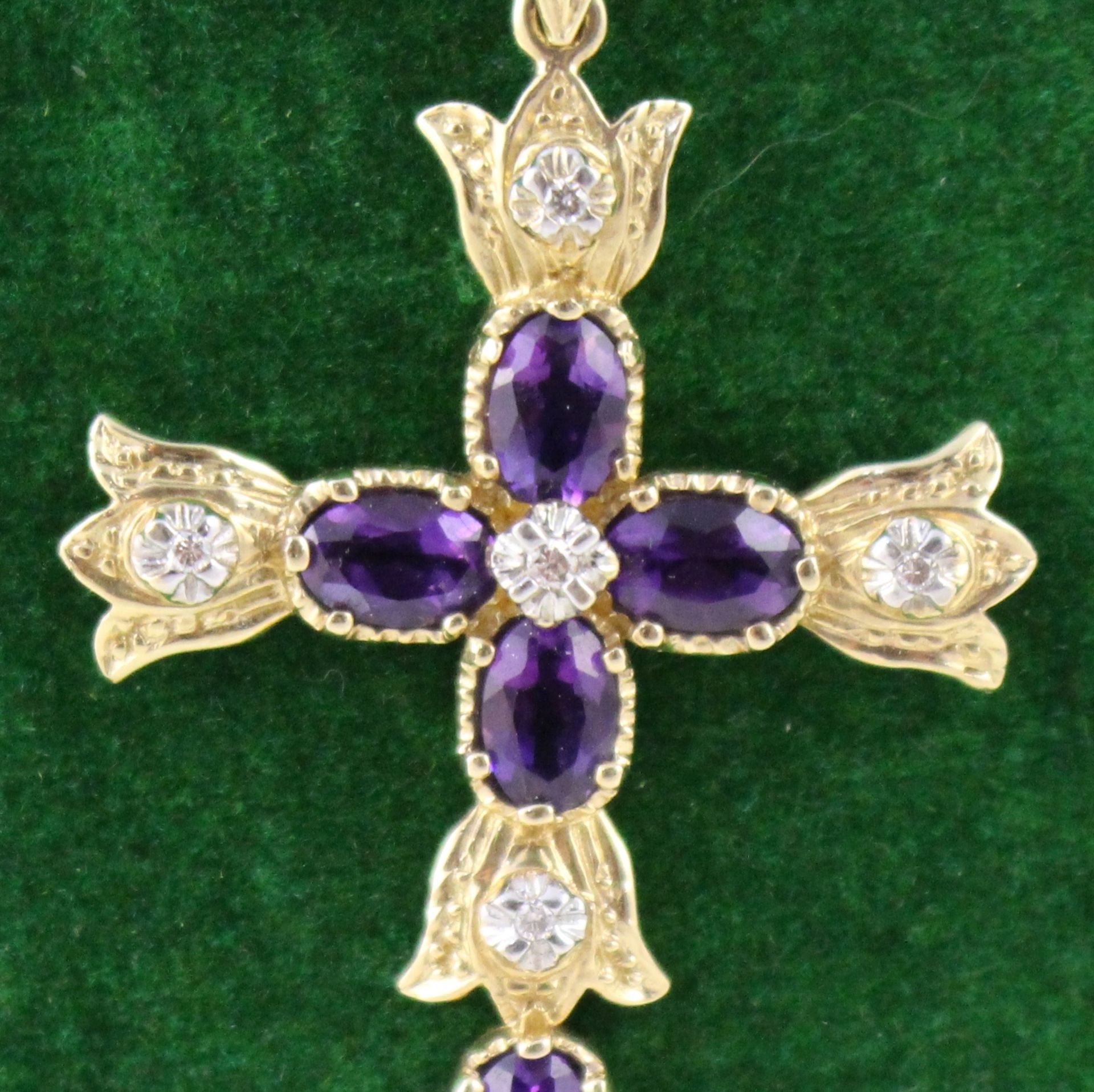 Diamond & Amethyst Gold Cross on Chain - Image 2 of 4