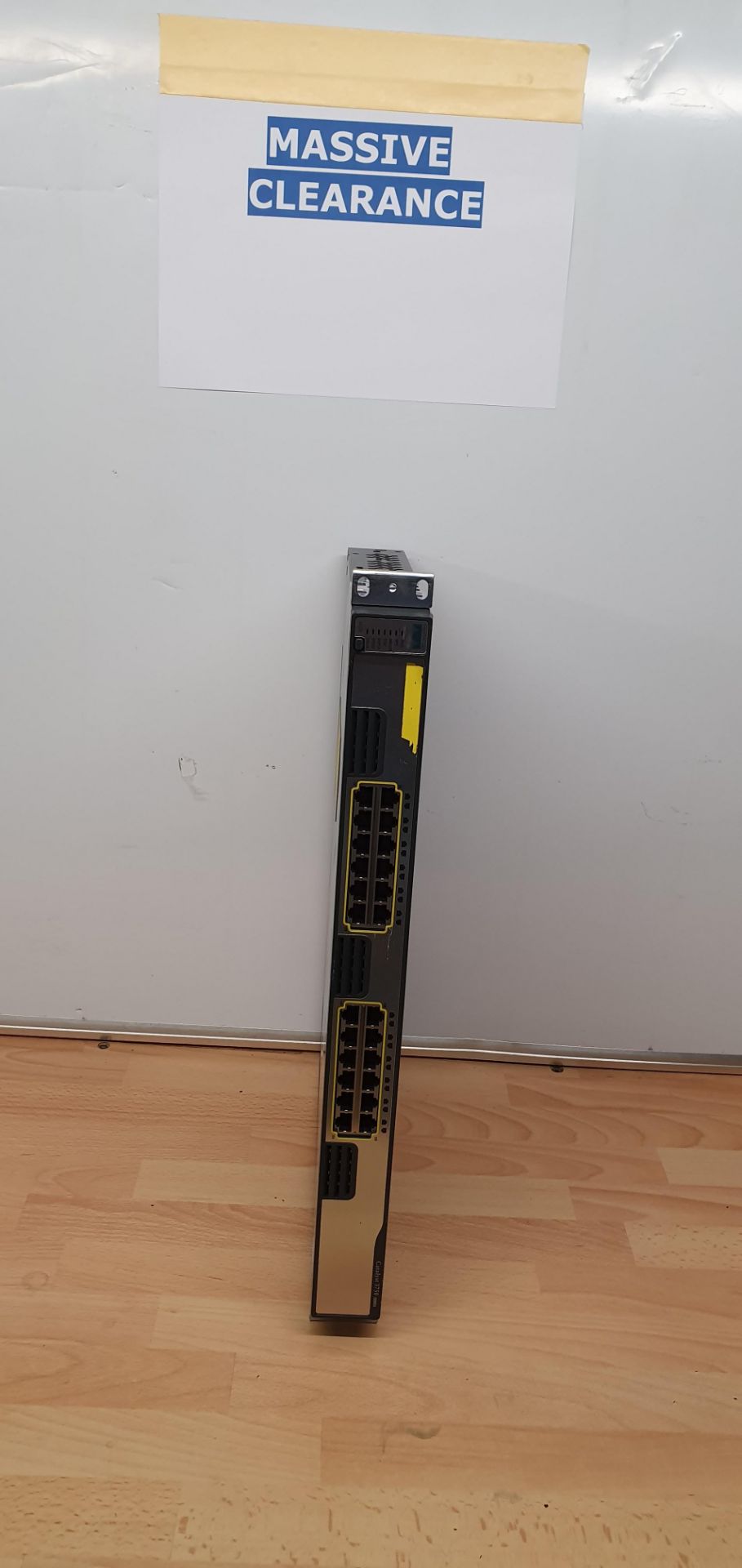 Cisco WS-C3750G-24TS-S1U Cisco Catalyst 3750G-24TS - Switch - 24 ports