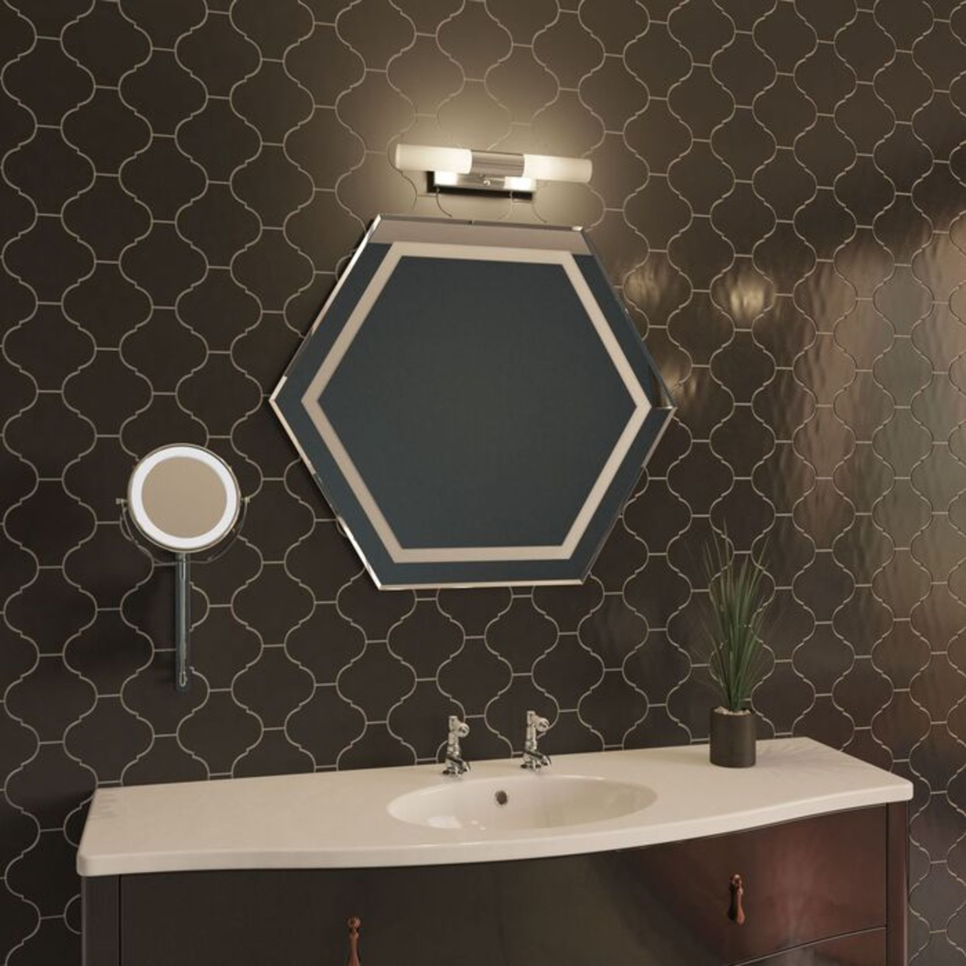 (TT35) 800x800mm Bevelled Hex Mirror. This bevel edged mirror can be fitted vertica...