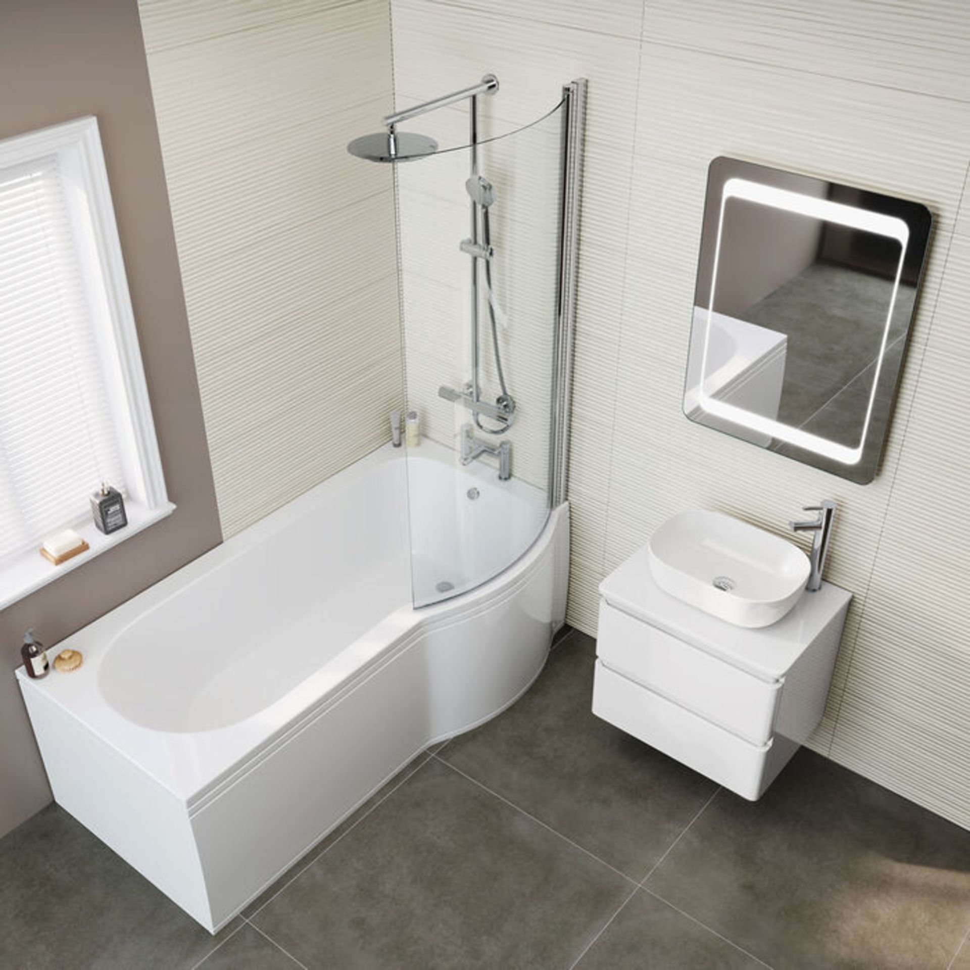 (AA12) 1700mm - Right Hand P-Shaped Bath with Front Panel & Glass Screen. RRP £499.99. 5mm of ... - Image 3 of 3