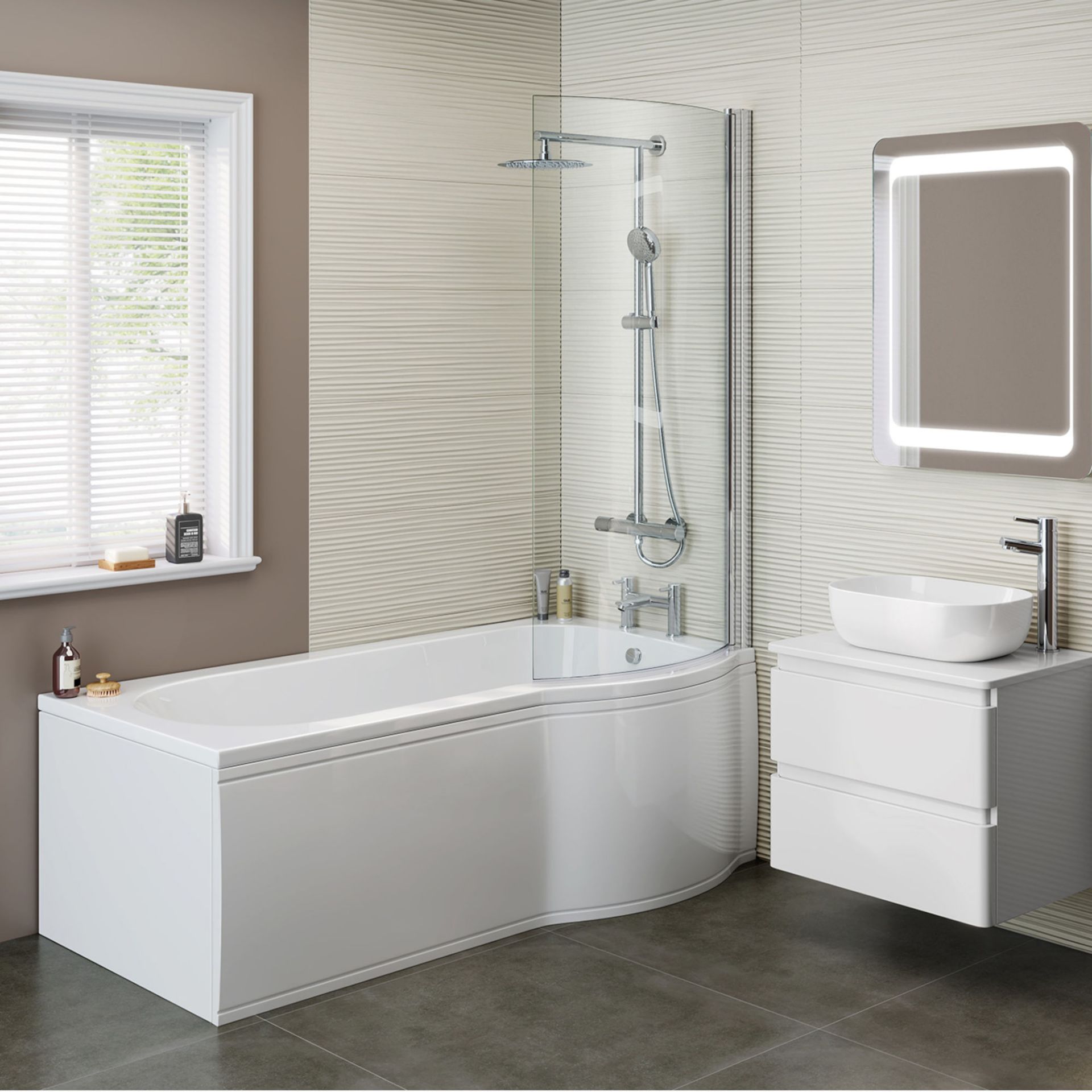 (AA12) 1700mm - Right Hand P-Shaped Bath with Front Panel & Glass Screen. RRP £499.99. 5mm of ...