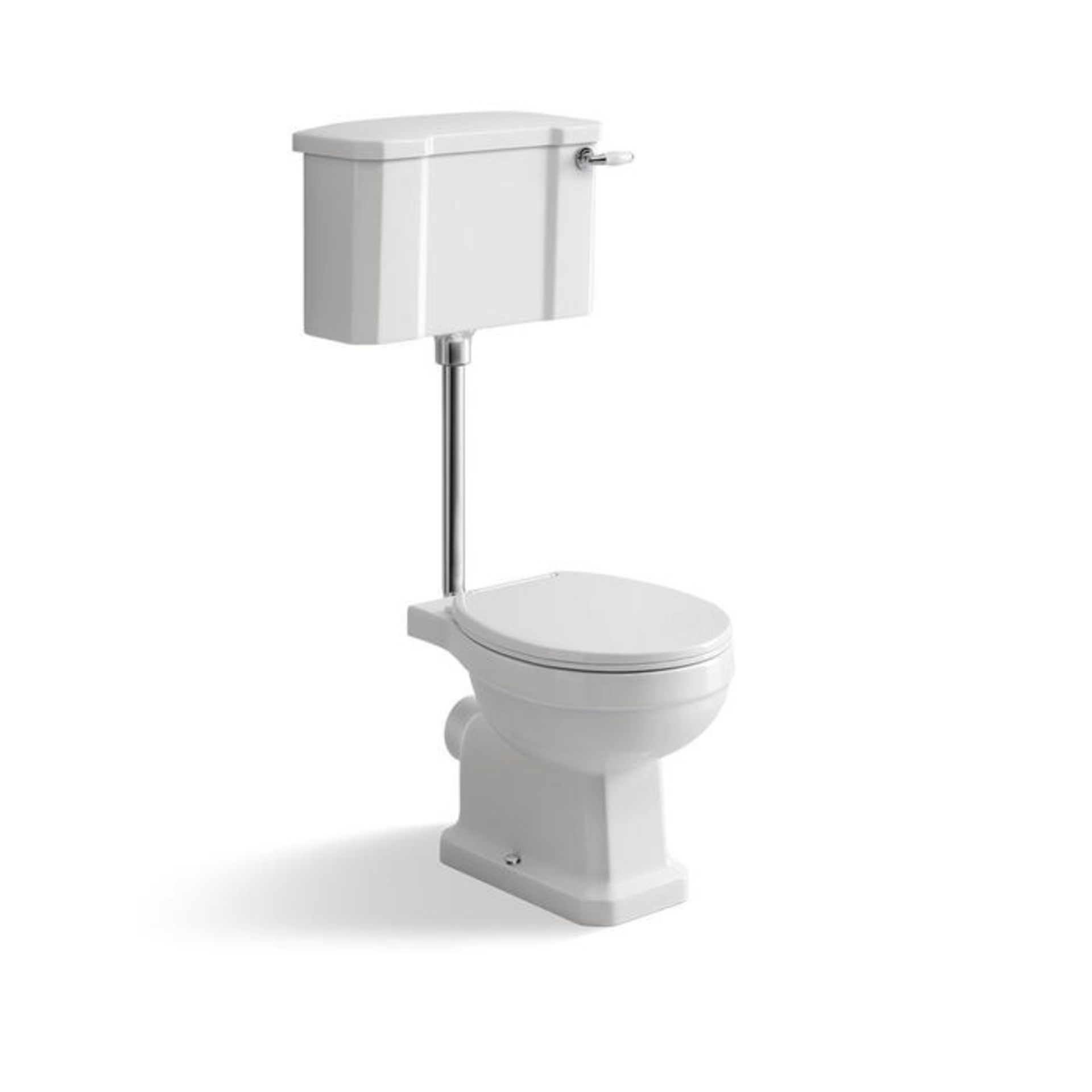 (AA13) ) Cambridge Traditional Toilet with Low-Level Cistern - White Seat. RRP £499.99.The tr... - Image 3 of 4