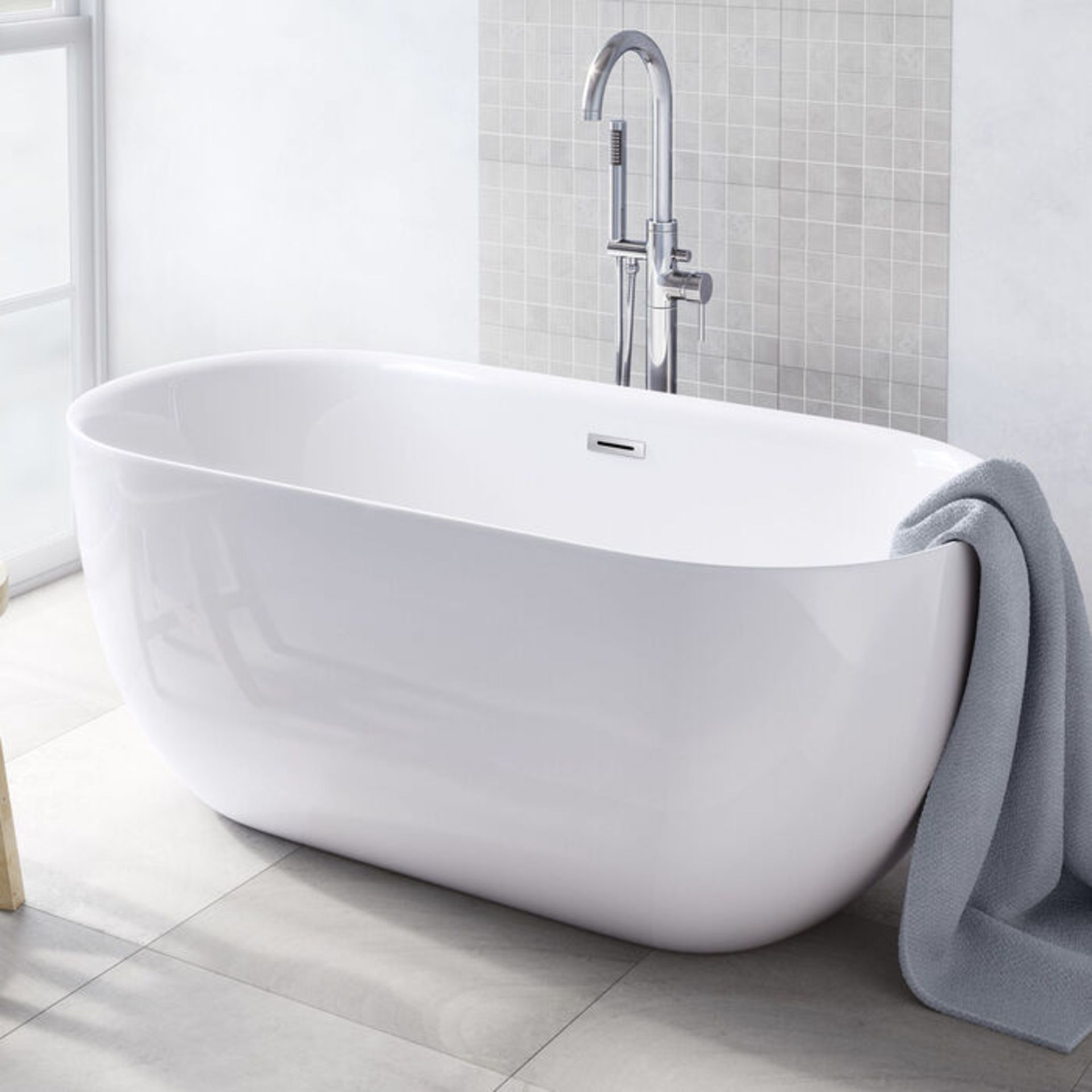 (JL2) 1500x720mm Mya Freestanding Bath. Manufactured from high quality gloss acrylic for a luxu...