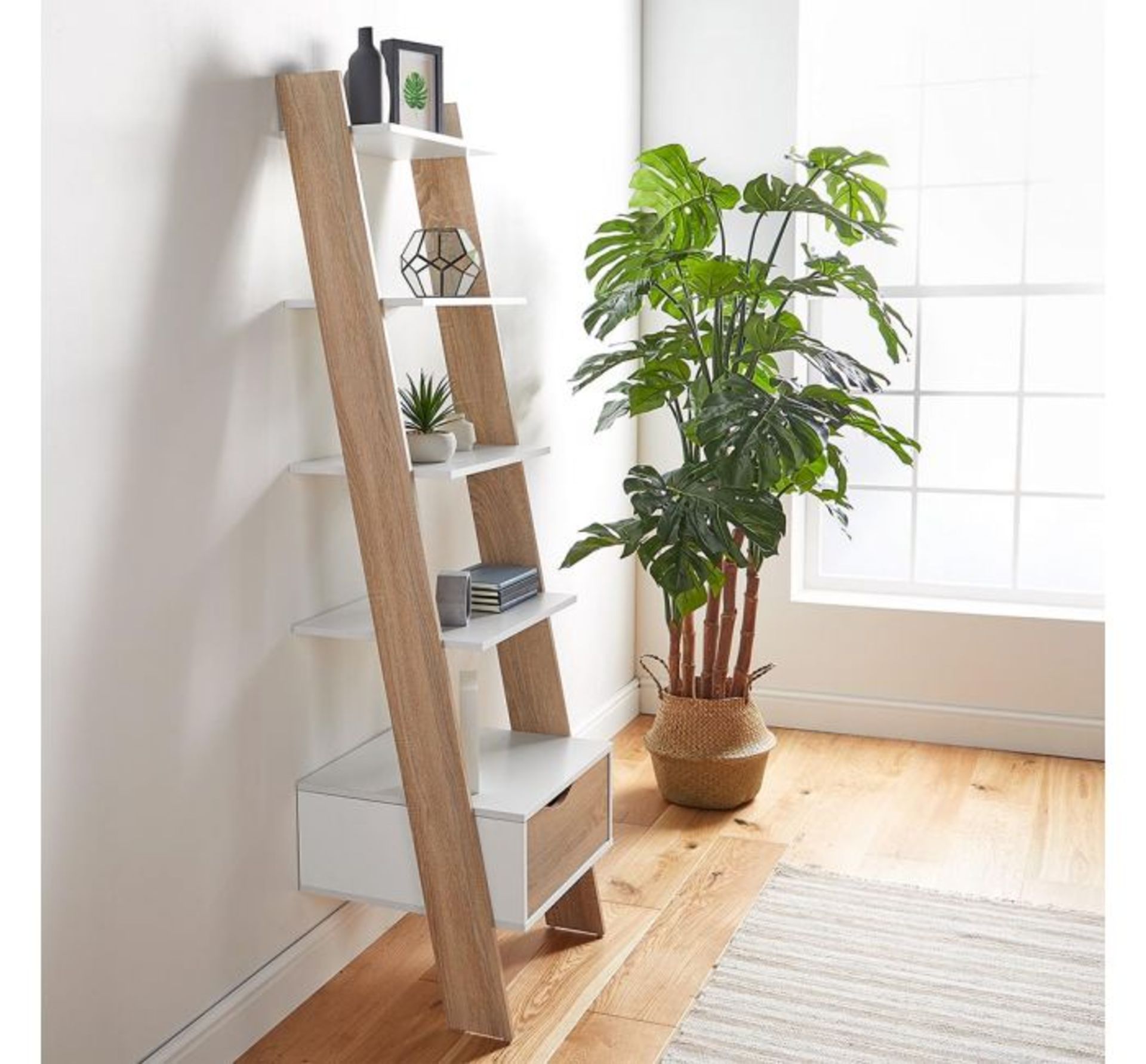 (JL6) White & Oak Bookcase Charming light oak-effect accents add to the appeal 5-tier shelvin... - Image 3 of 3