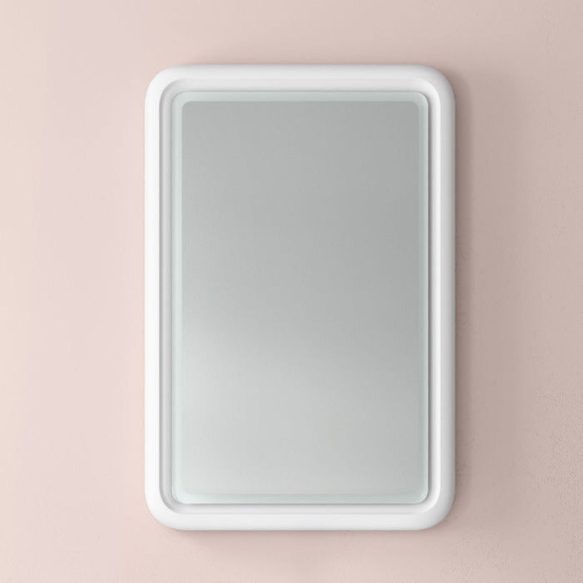 (DD60) 750x500mm Matte White Mirror Mirror can be fitted both vertically & horizontally accord...