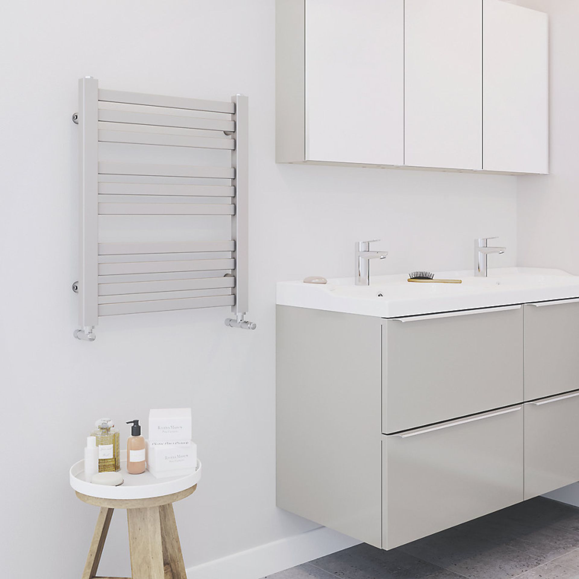 (MC123) 1100 X 500MM TOWEL RADIATOR SILVER MATT. High quality powder-coated steel      Suitable