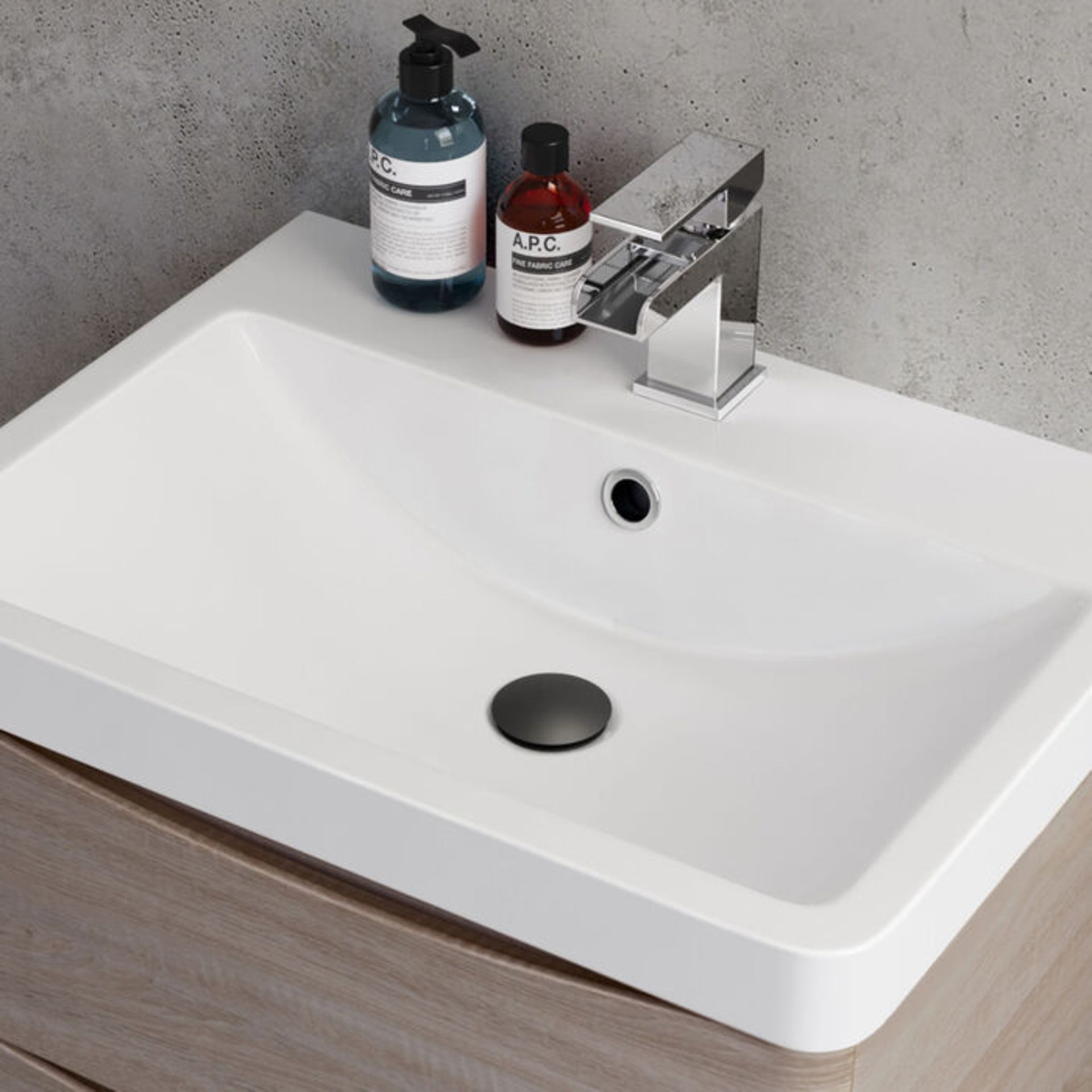 (PP1007) Black Slotted Push Button Pop-Up Basin Waste Made with zinc with solid brass componen... - Image 2 of 2