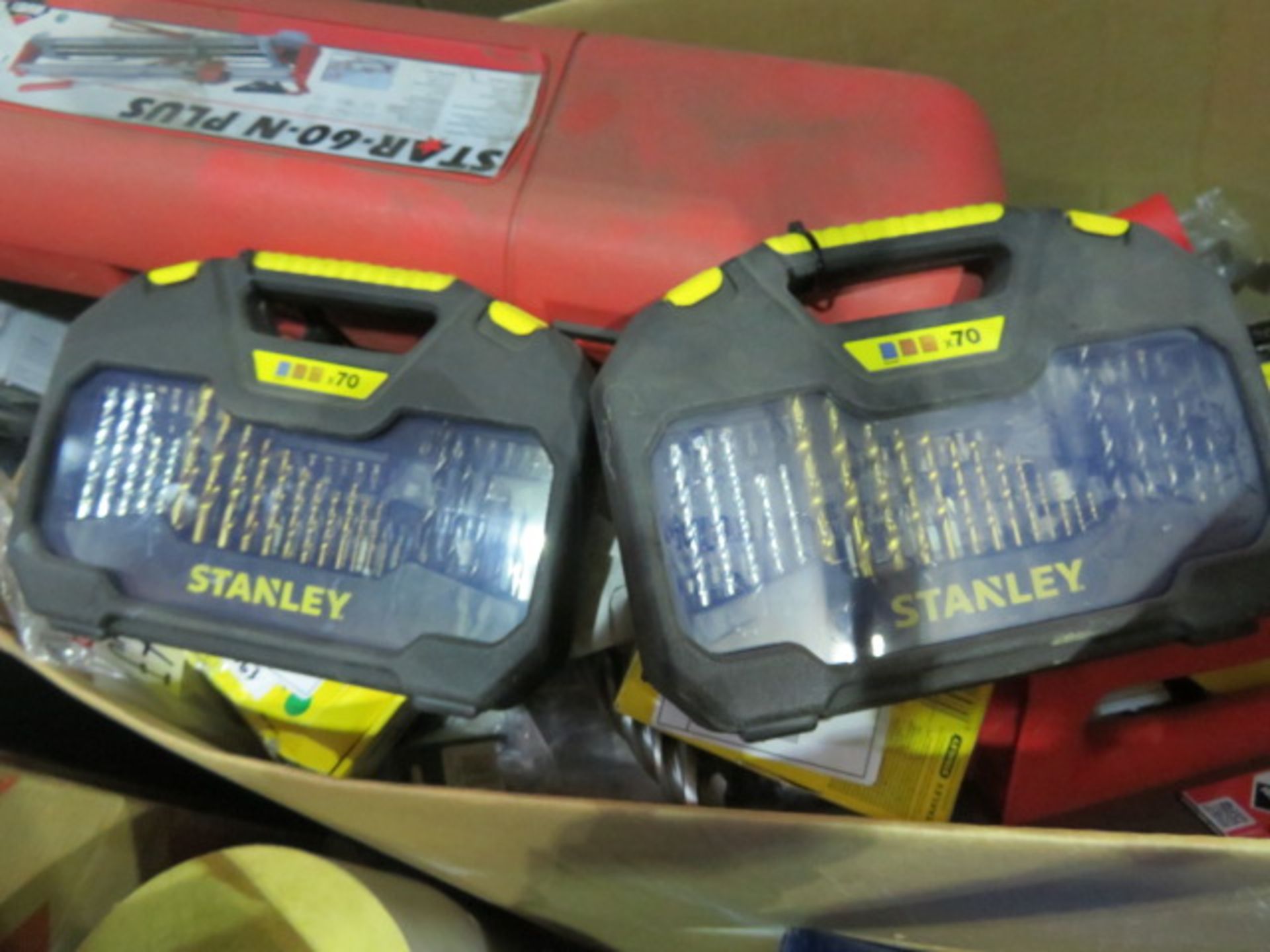 (A) LARGE PALLET OF VARIOUS NEW CLEARANCE DIY STOCK TO INCLUDE: STANLEY FATMAX 18V LITHIUM HAM... - Image 11 of 12