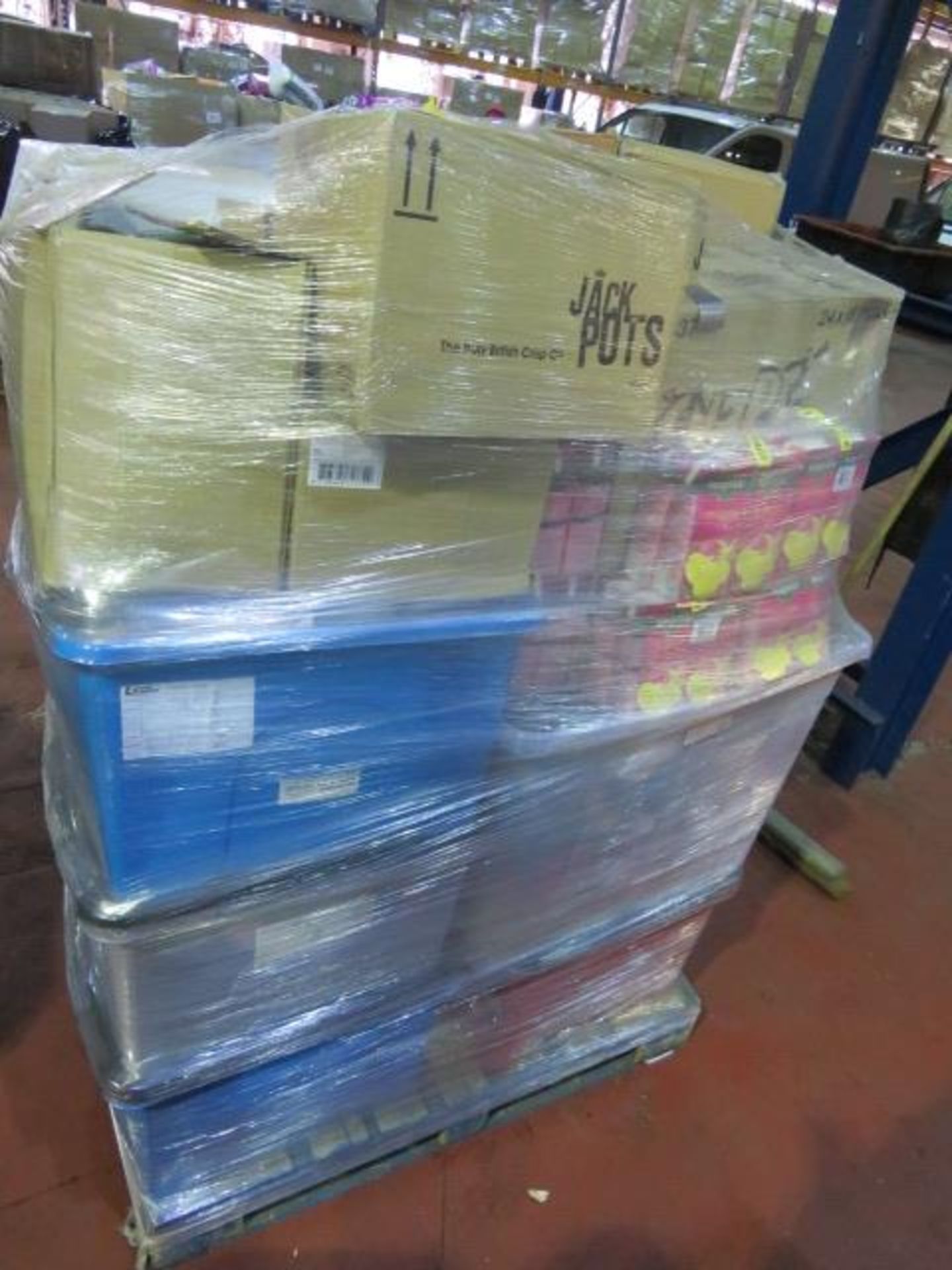 (323) LARGE PALLET TO CONTAIN A VERY LARGE QTY OF VARIOUS FOOD, DRINK & CONFECTIONARY TO INCLU... - Image 3 of 6