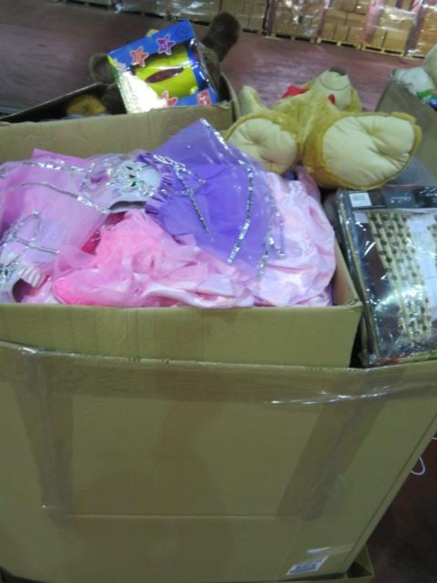 (284) LARGE PALLET APPROX 4FT TALL TO CONTAIN QUANTITY OF PINK AND PURPLE TUTU, FAIRY PRINCESS ... - Image 2 of 4