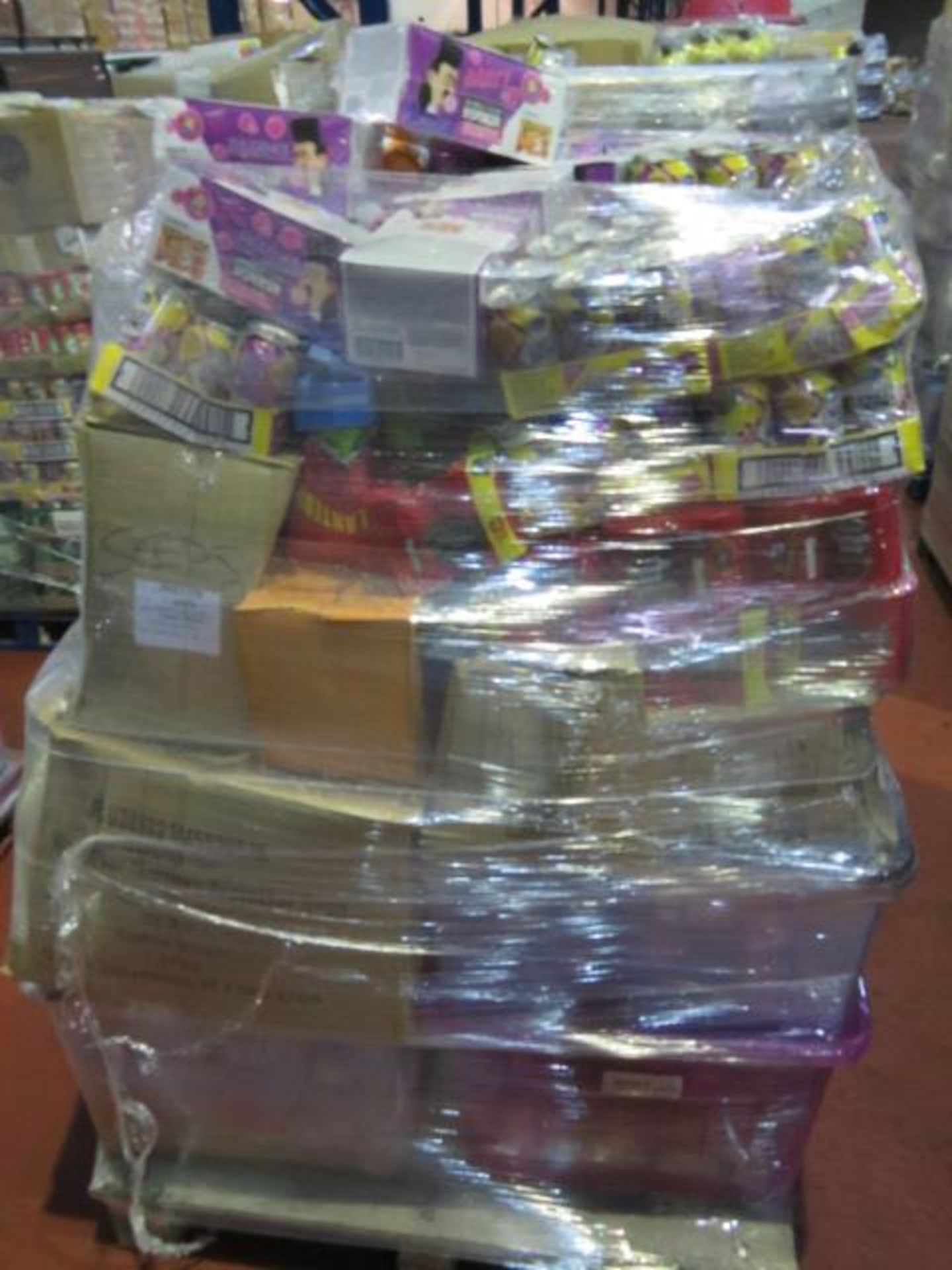 (326) LARGE PALLET TO CONTAIN A VERY LARGE QTY OF VARIOUS FOOD, DRINK & CONFECTIONARY TO INCLU... - Image 2 of 6