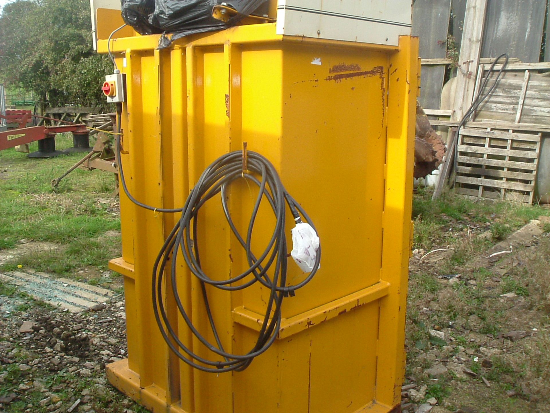 Kenburn Bramidan 4-k Hydraulic Waste Bailer - Image 5 of 5