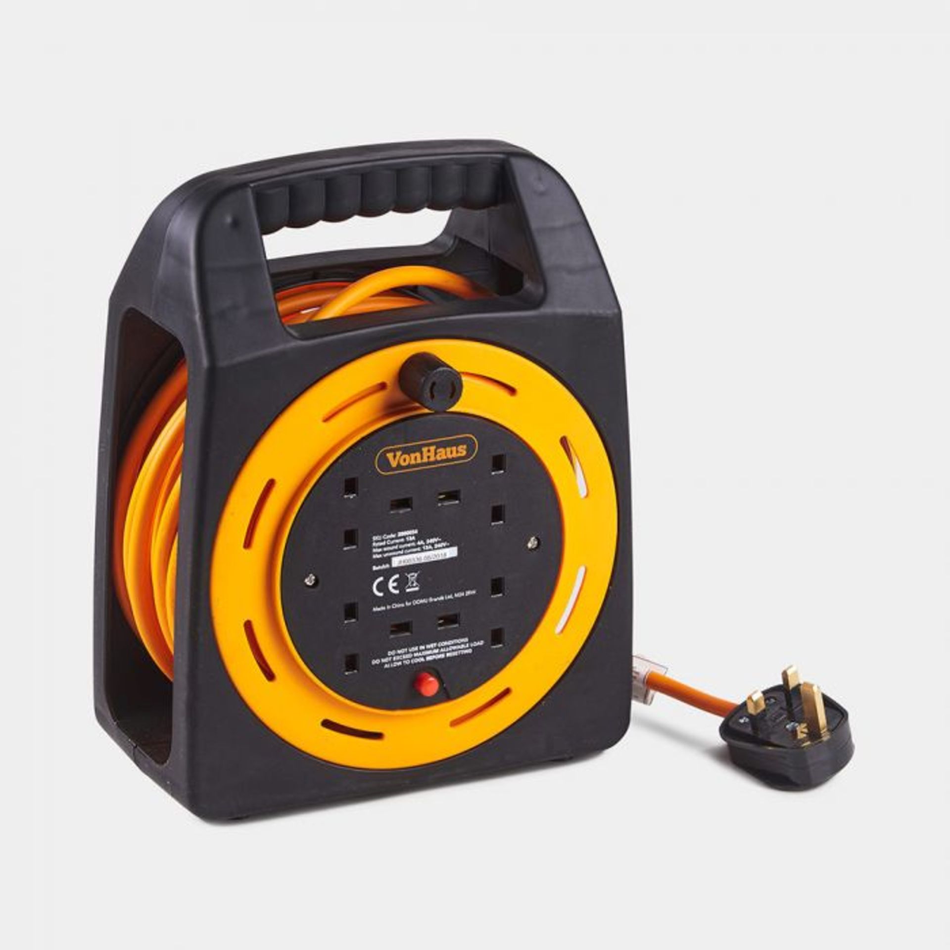 (V79) 15m Extension Reel 4-gang socket on a handy reel to reduce clutter, trip hazards and pot... - Image 2 of 4