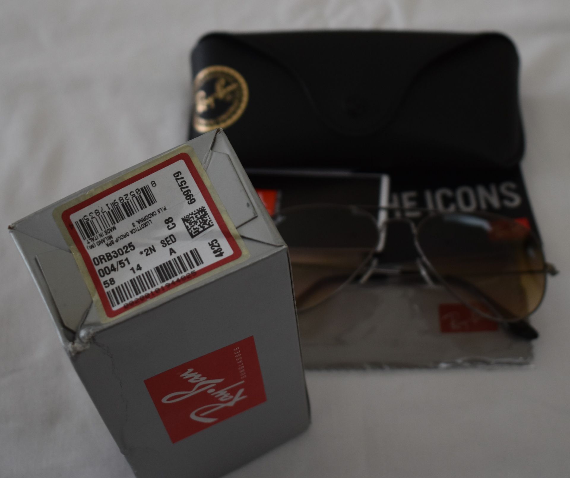 Ray Ban Sunglasses ORB3025 004/51 - Image 2 of 2