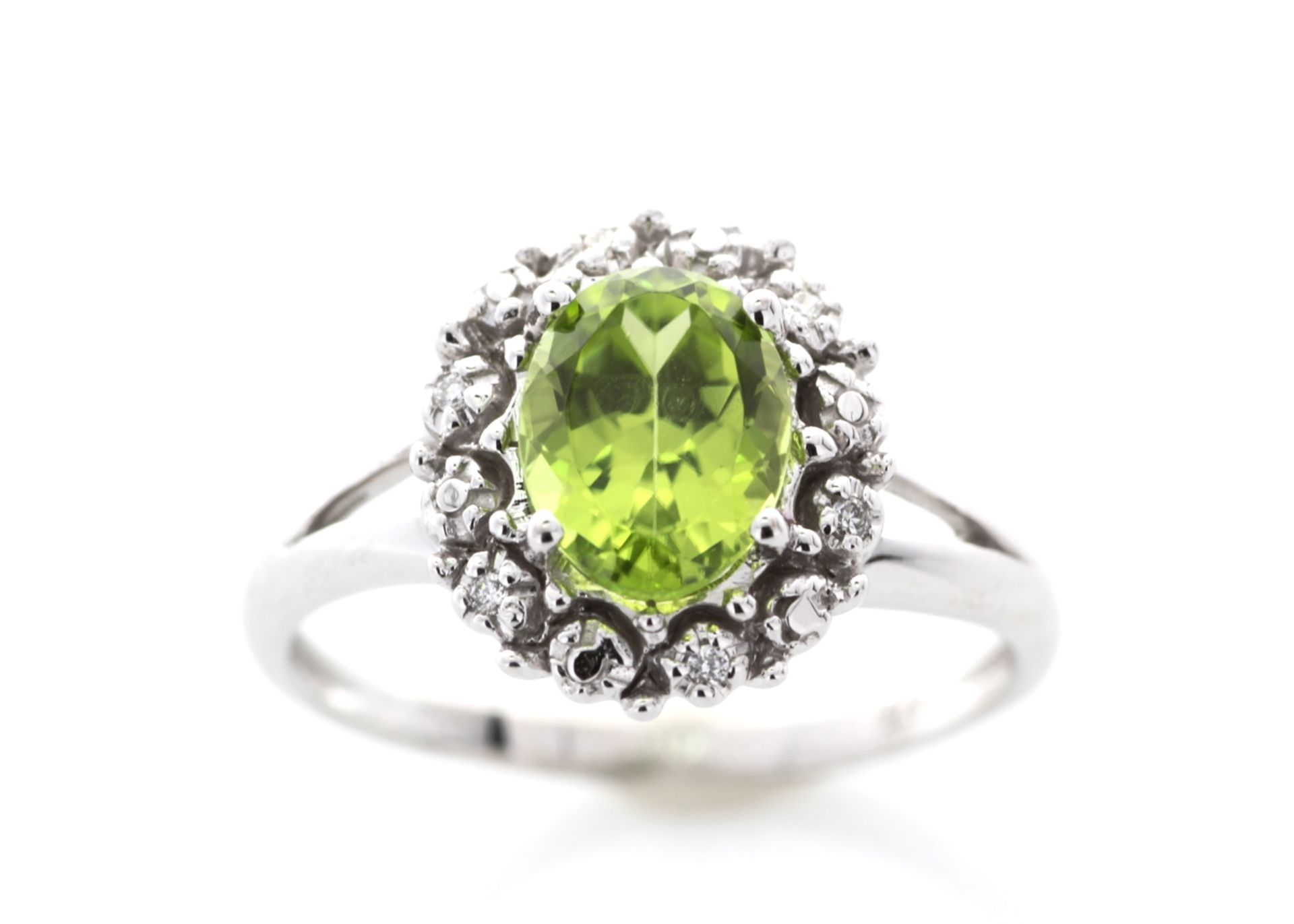 9ct White Gold Cluster Diamond And Peridot Ring (P1.40) 0.09 - Image 6 of 7