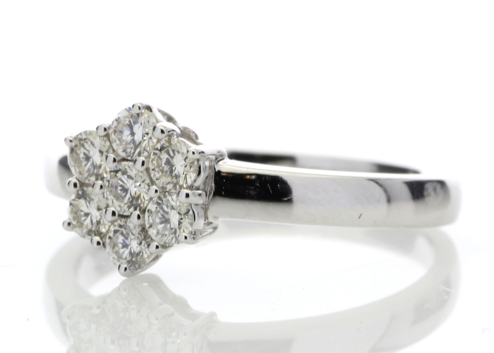 9ct White Gold Diamond Cluster Ring 0.45 - Image 2 of 5