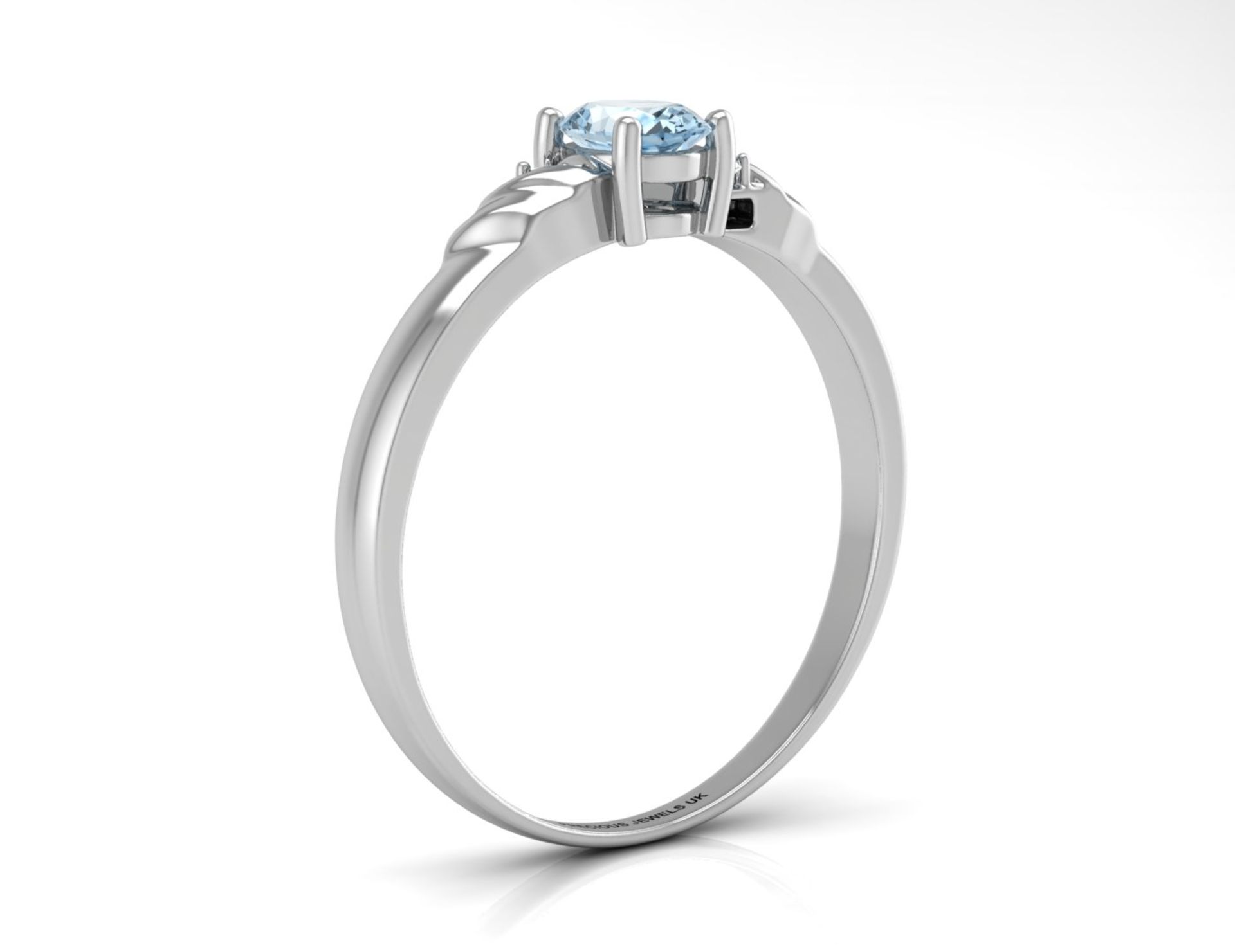 9ct White Gold Diamond And Blue Topaz Ring 0.01 - Image 2 of 5