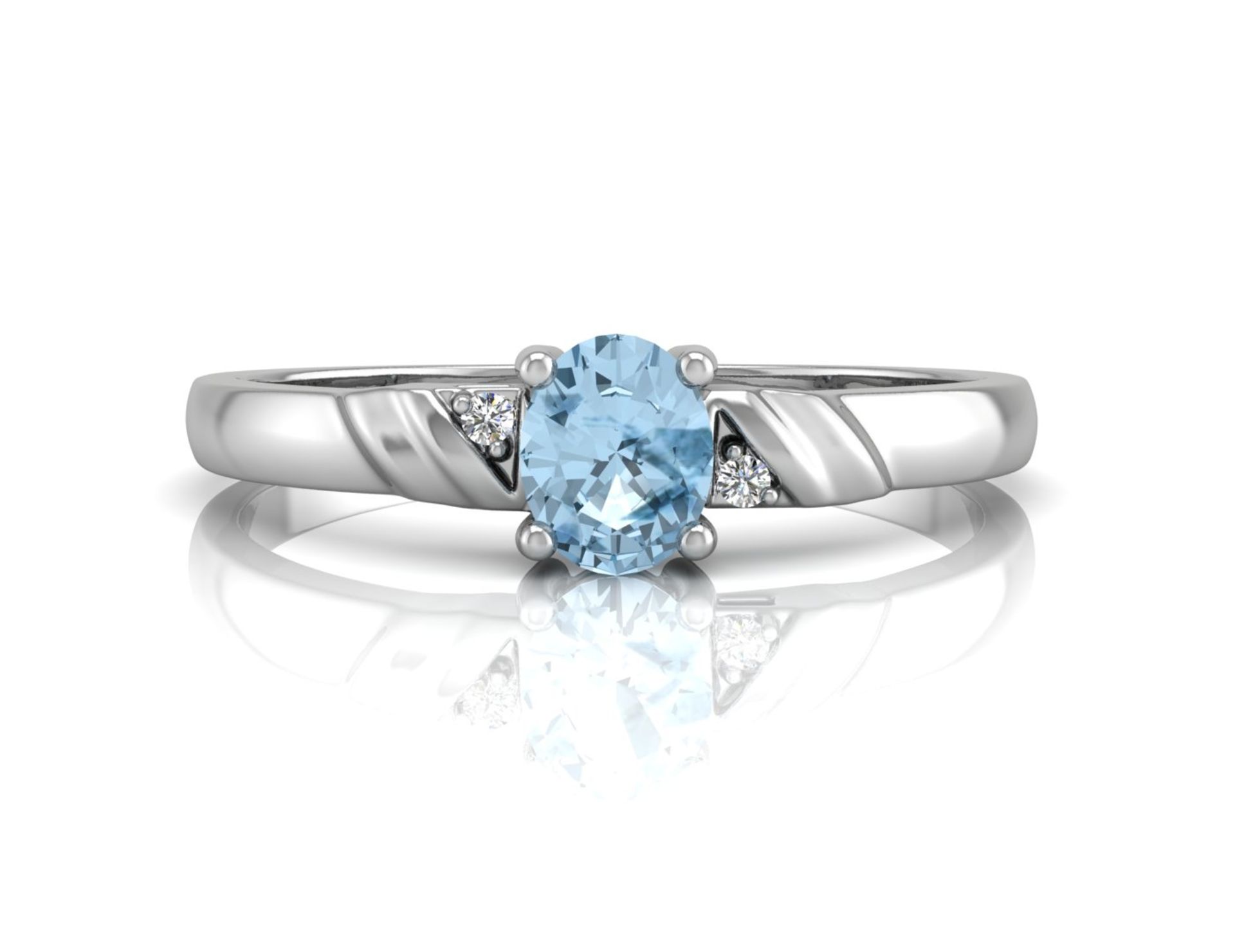 9ct White Gold Diamond And Blue Topaz Ring 0.01 - Image 4 of 5