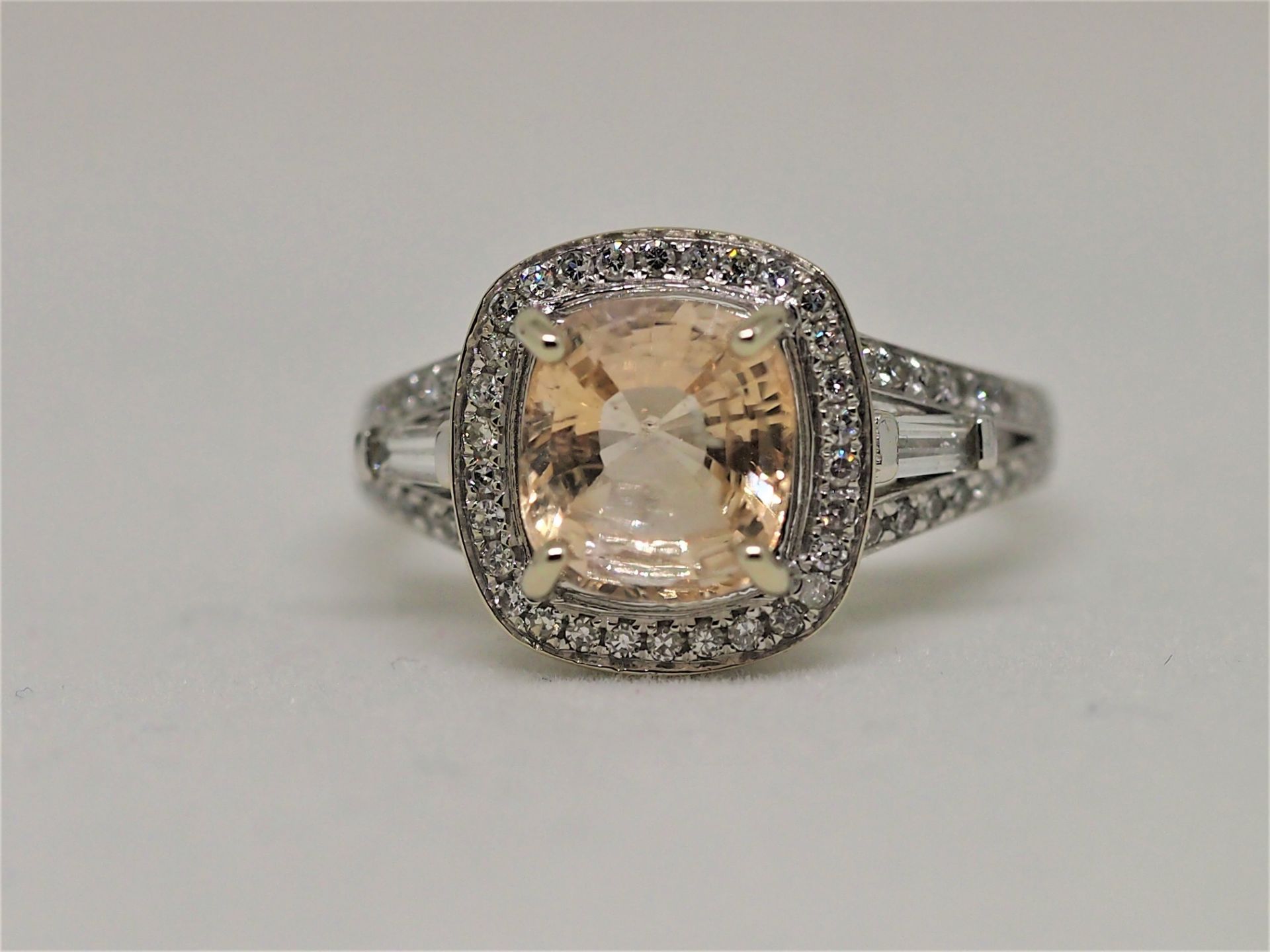 GIA Certified Rare VVS Untreated Orange Sapphire & Diamonds Ring - Image 7 of 7
