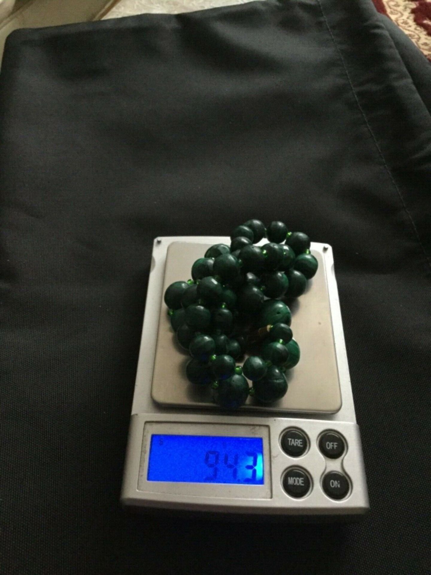 Malachite Bead Necklace 94 grams - Image 5 of 5