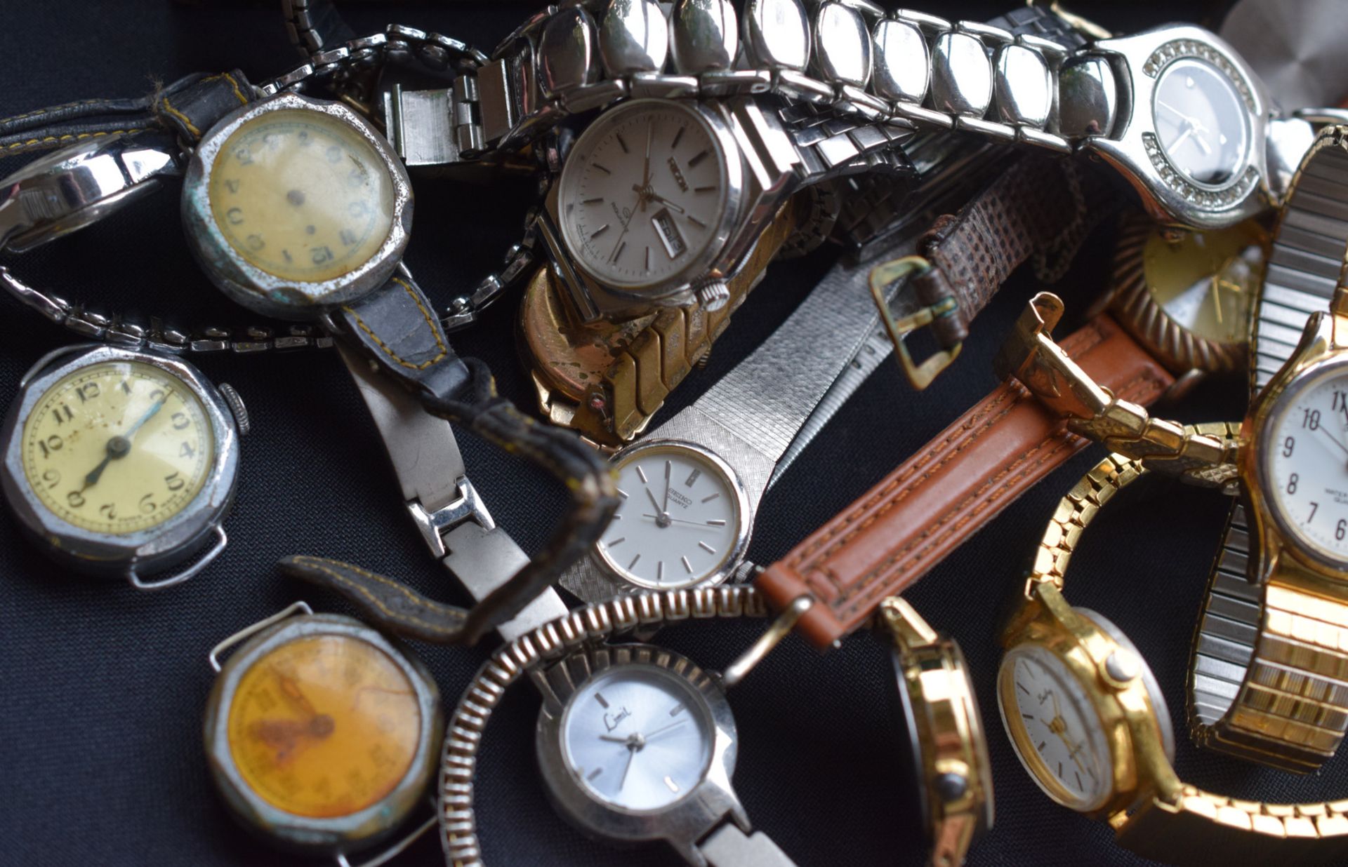 Jewellery Box Of Gent's And Ladies Watches - Image 3 of 5