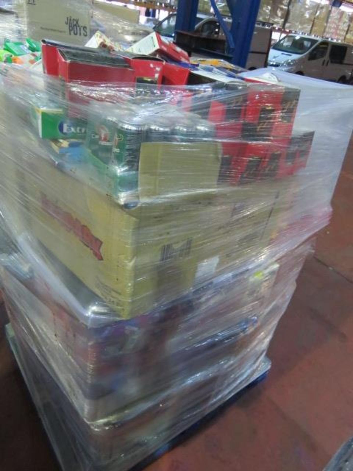 (324) LARGE PALLET TO CONTAIN A VERY LARGE QTY OF VARIOUS FOOD, DRINK & CONFECTIONARY TO INCLU... - Image 5 of 10