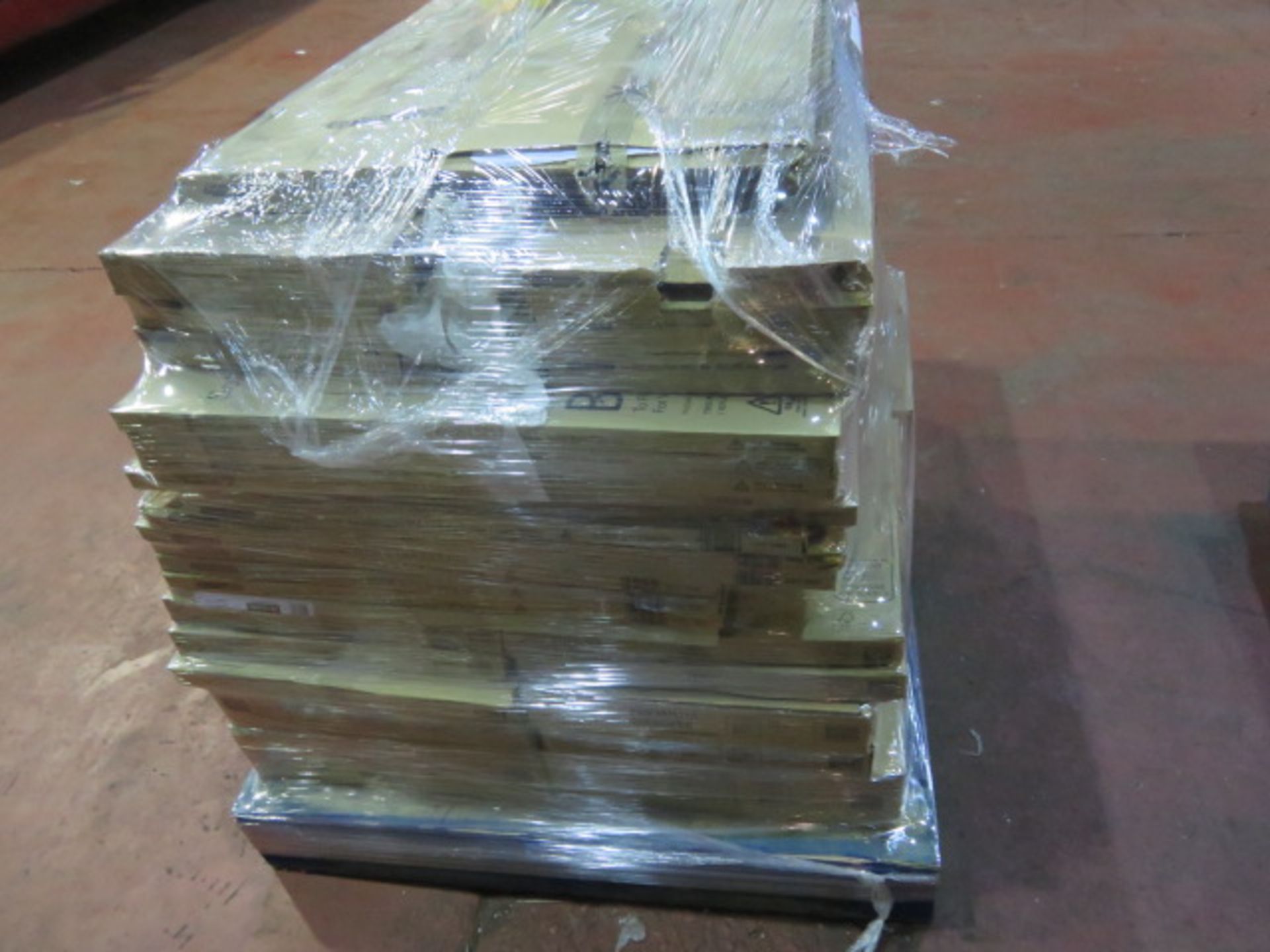 (1015) LARGE PALLET TO CONTAIN VARIOUS NEW KITCHEN STOCK TO INCLUDE: MARLETTI GLOSS ANTHRACITE ... - Image 2 of 4