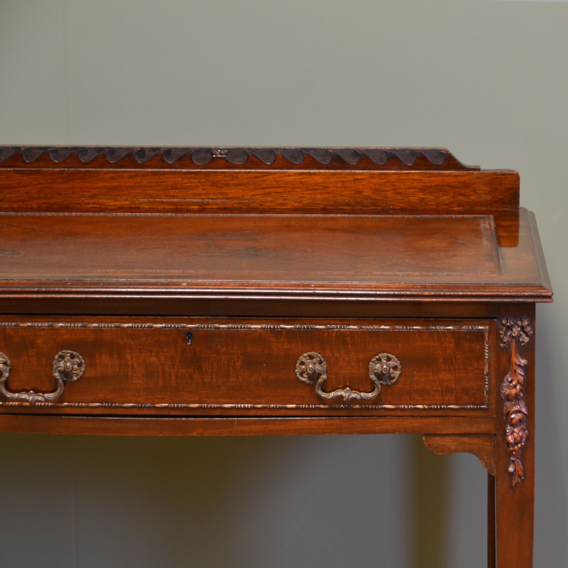 Quality Warring and Gillows Antique Edwardian Writing Table - Image 4 of 10