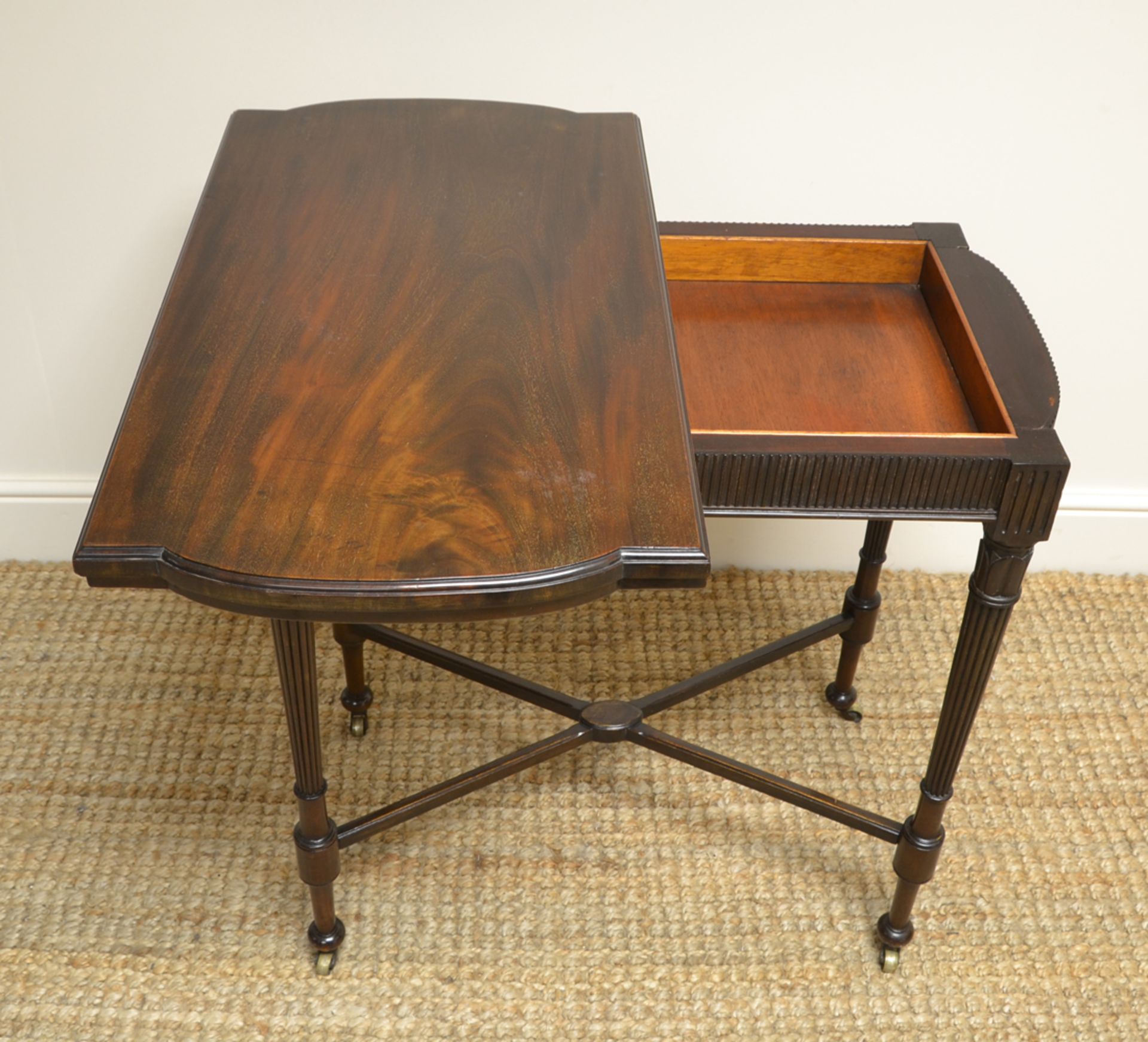 Quality Walnut Edwardian Antique Card Table – Games Table - Image 3 of 9