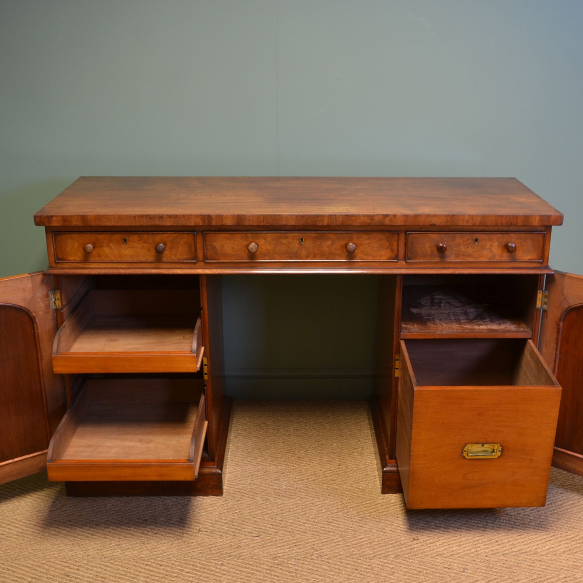 Country House Figured Mahogany Antique Victorian Pedestal Sideboard - Image 2 of 7