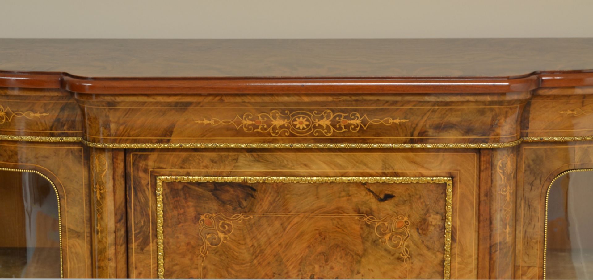 Beautifully Figured Victorian Walnut Antique Credenza - Image 6 of 9