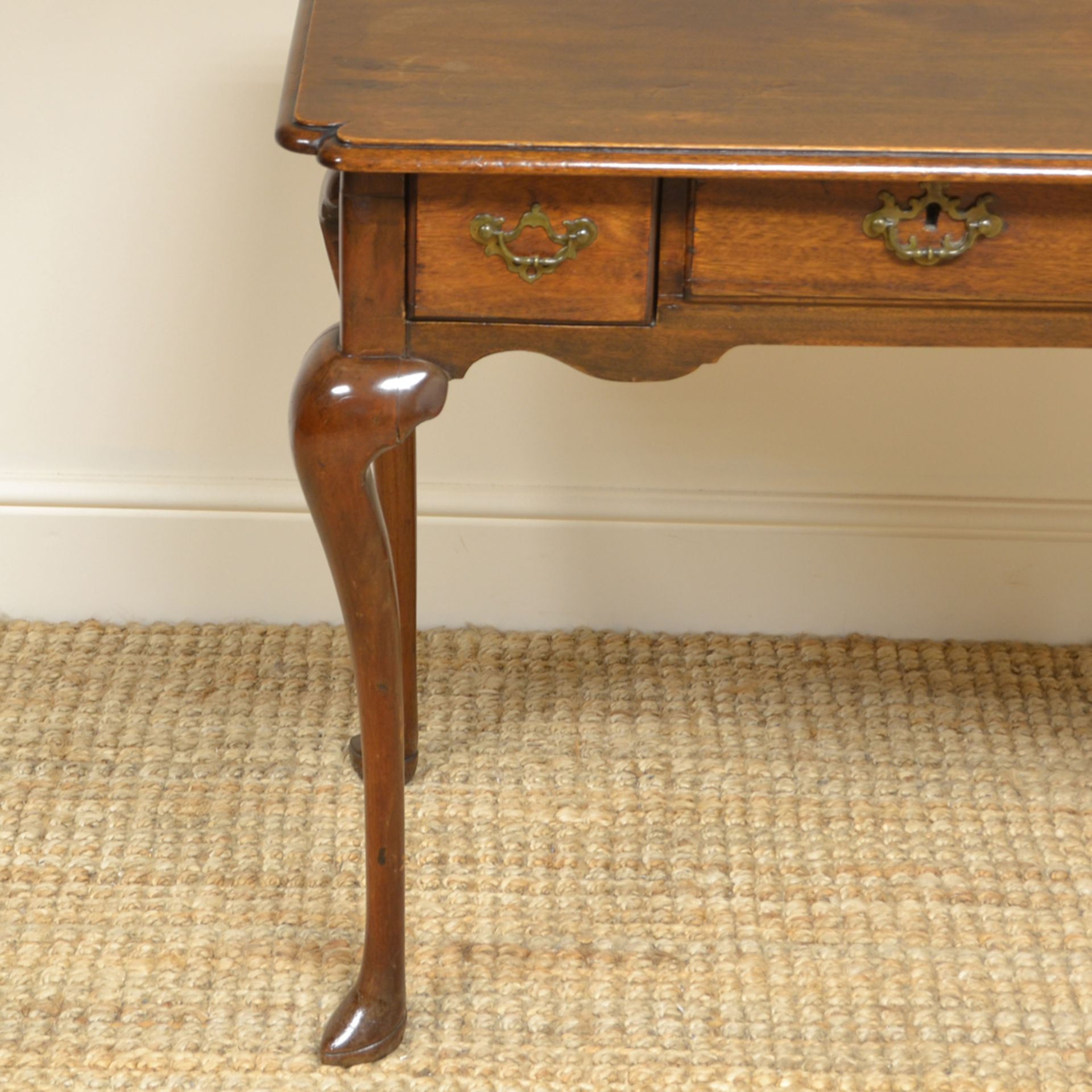 Period Country Walnut Antique Side Table / Low Boy - Image 5 of 6