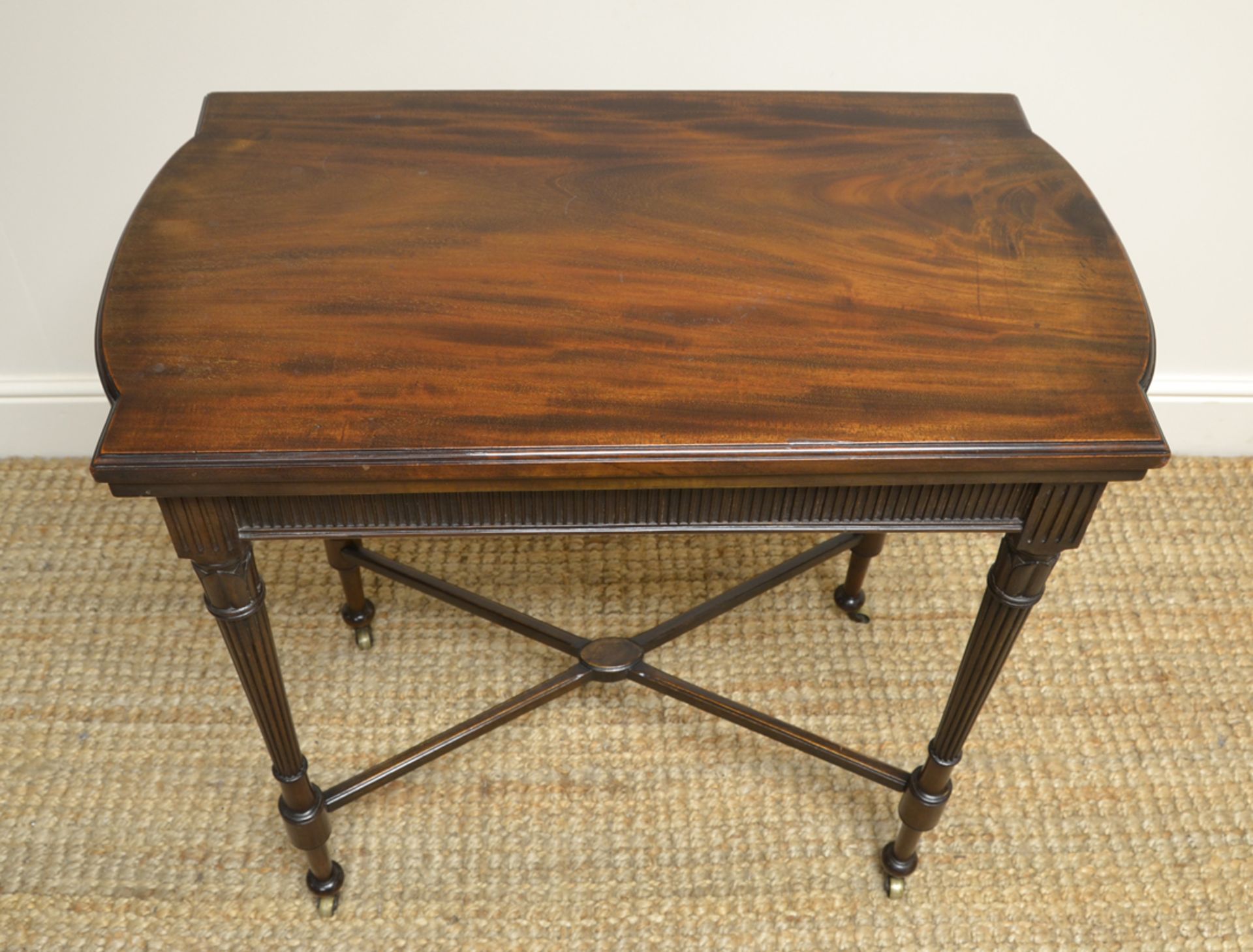 Quality Walnut Edwardian Antique Card Table – Games Table - Image 4 of 9