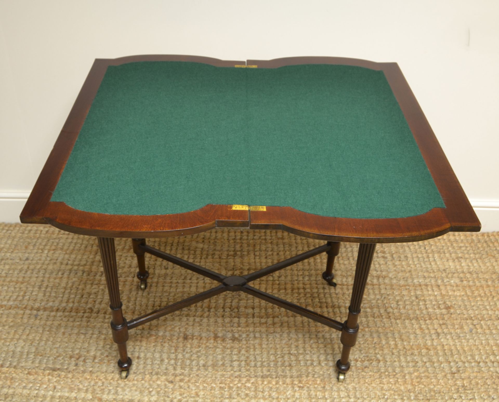 Quality Walnut Edwardian Antique Card Table – Games Table - Image 2 of 9