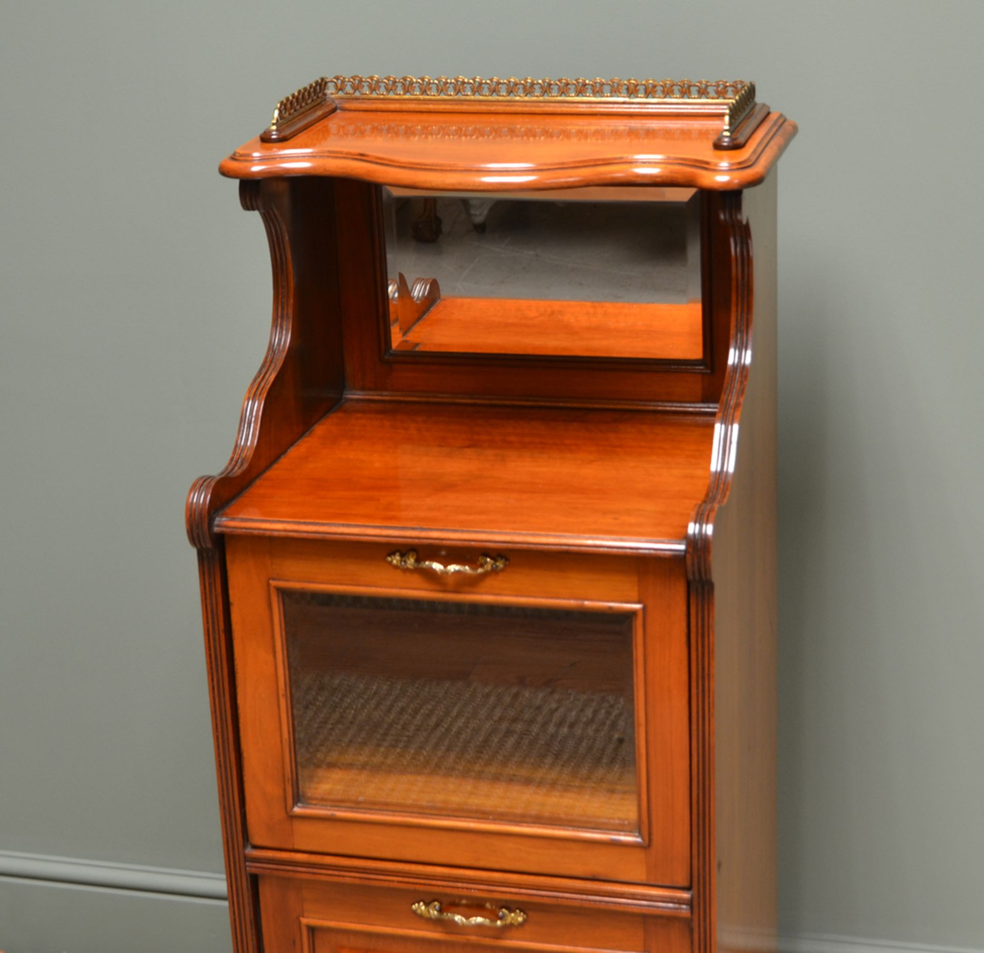 Victorian Walnut Antique Side Cabinet - Image 7 of 9