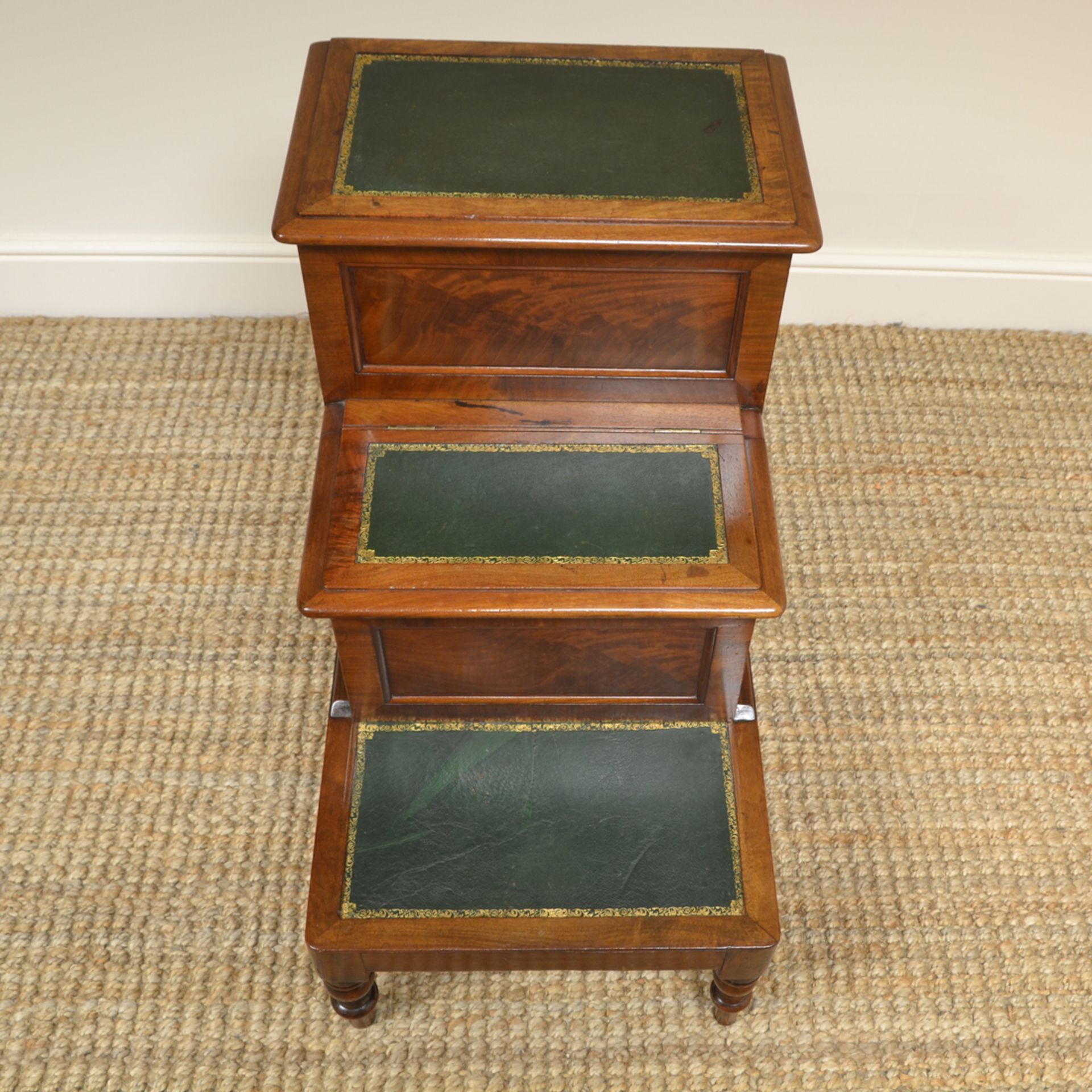 Victorian Mahogany Antique Library Steps - Image 5 of 5