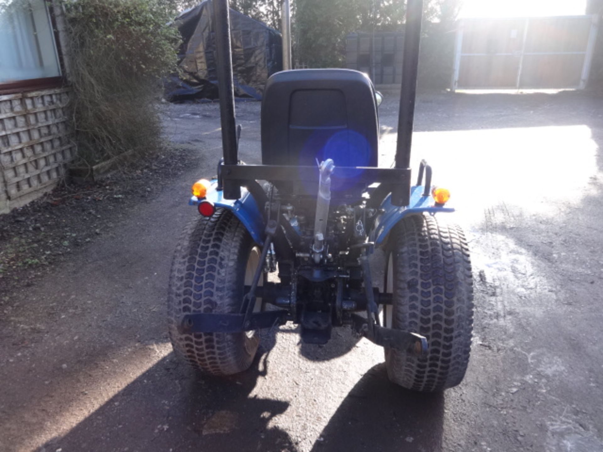 Iseki 2160 Compact Tractor - Image 2 of 5