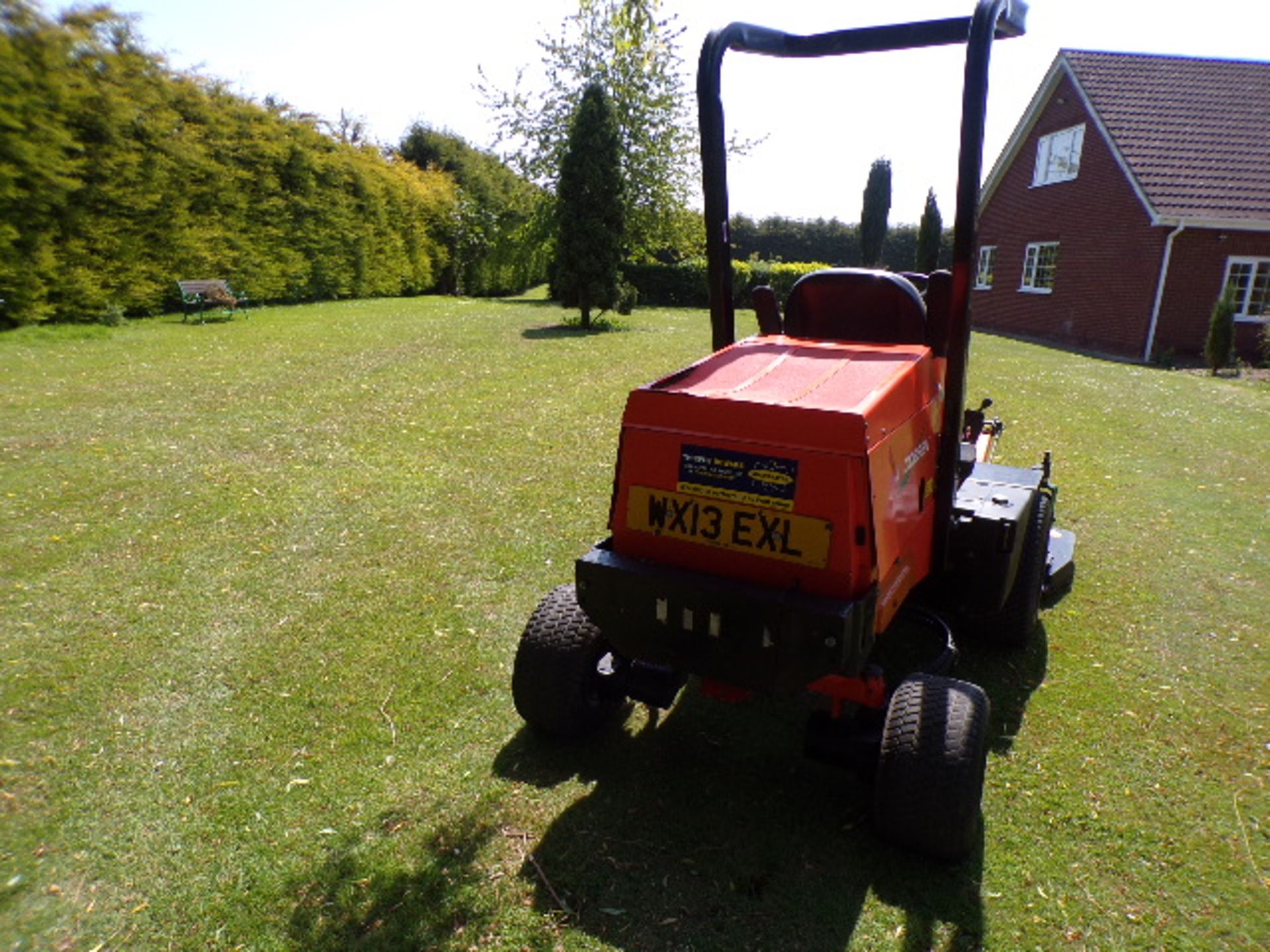 JACOBSEN FRONTLINE 728D MOWER RIDE ON OUTFRONT MOWER - Image 4 of 4