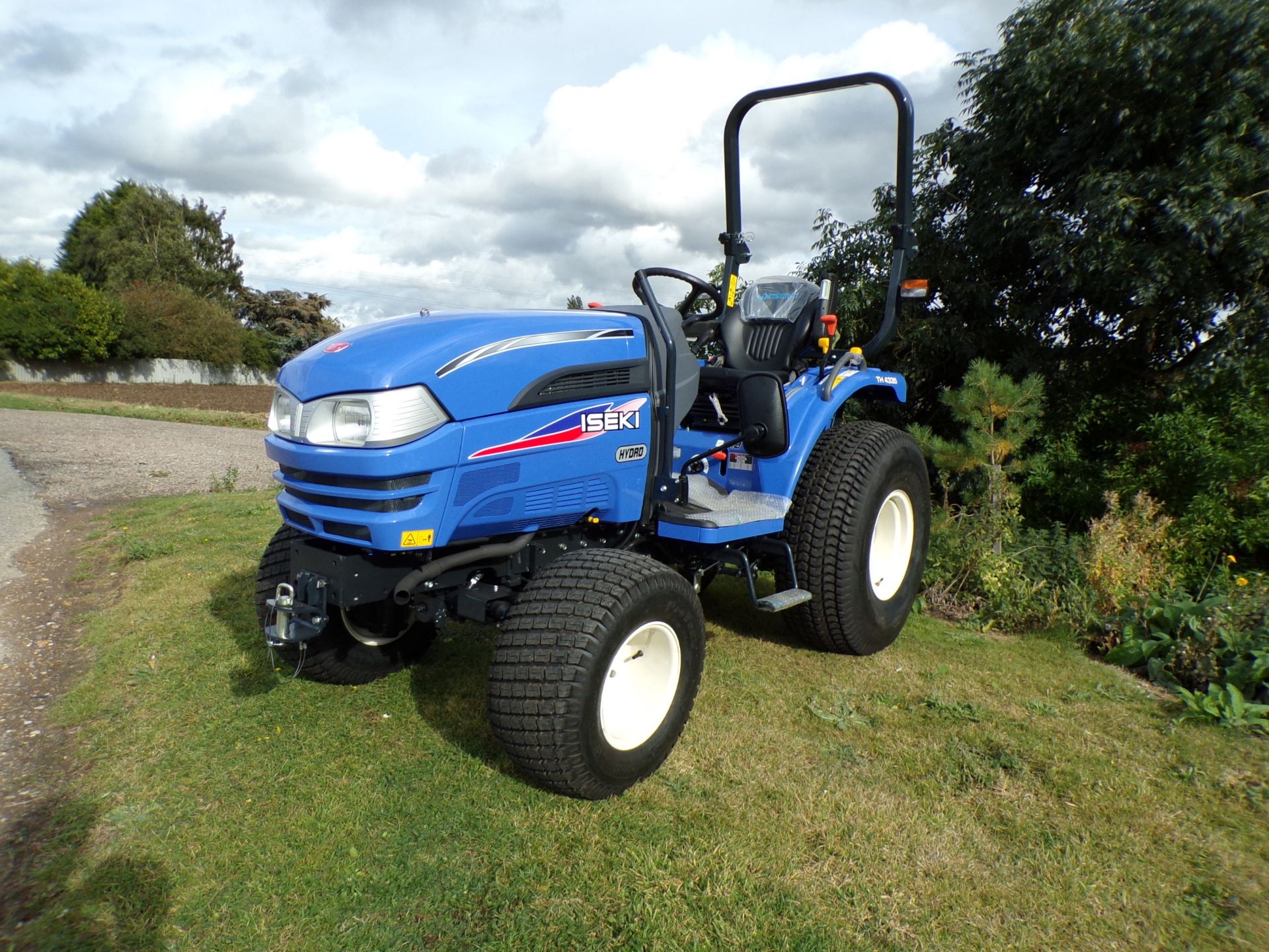 ISEKI TH4335 COMPACT TRACTOR - Image 2 of 7