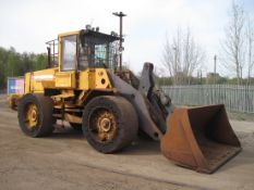 Volvo L90C Loading Shovel