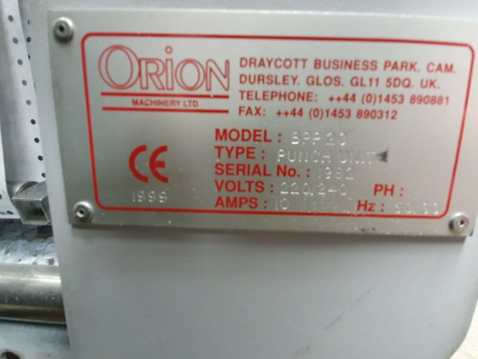 Orion paper punch and perforator Unit - Image 4 of 8