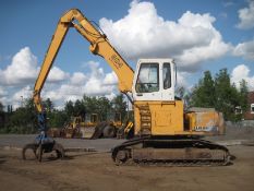 Liebherr 904 Scrap Handler with Grab