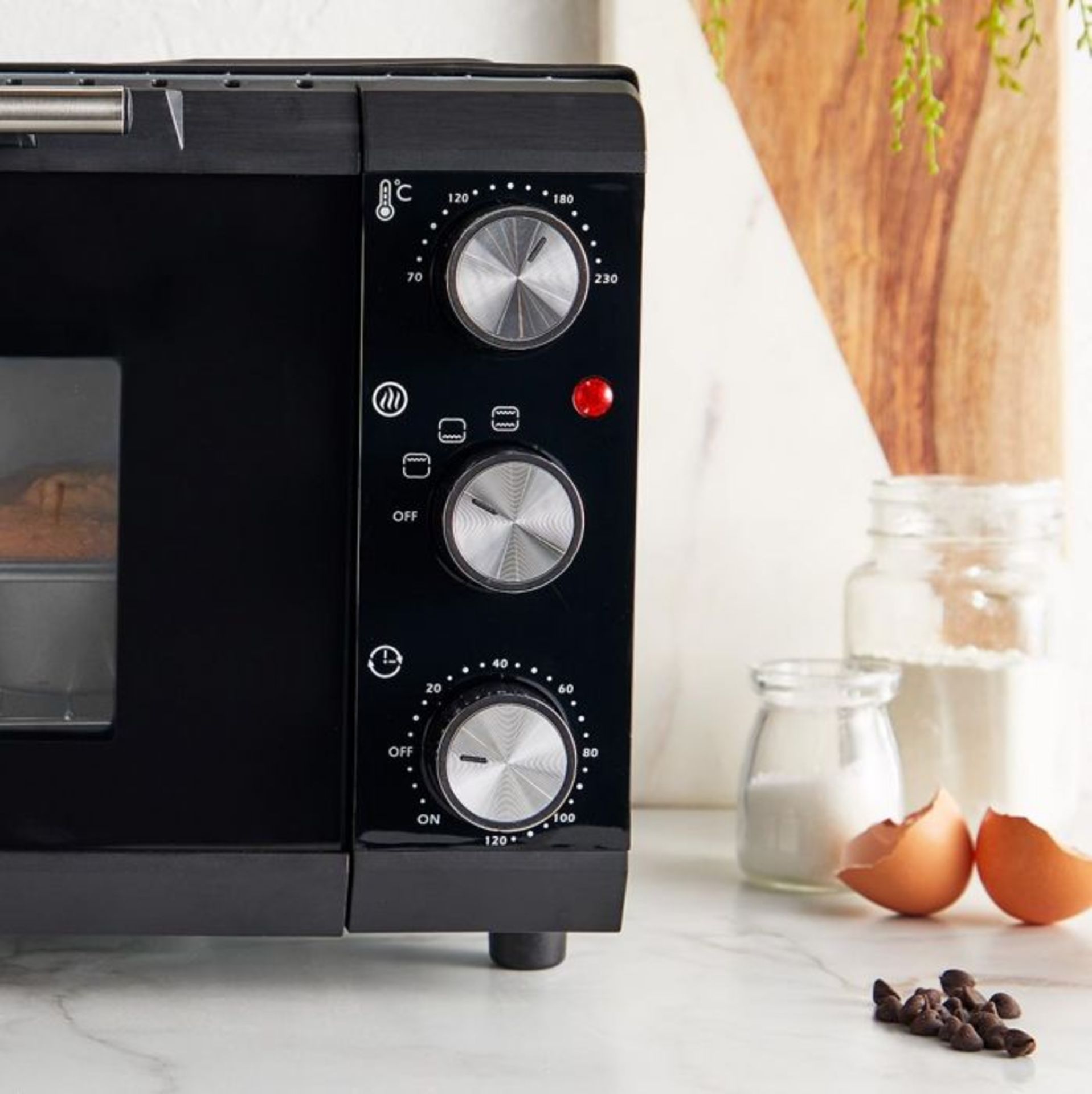 (S414) 20L Mini Oven Make cooking easy in even the smallest spaces with this mini oven. 20L ca... - Image 3 of 4