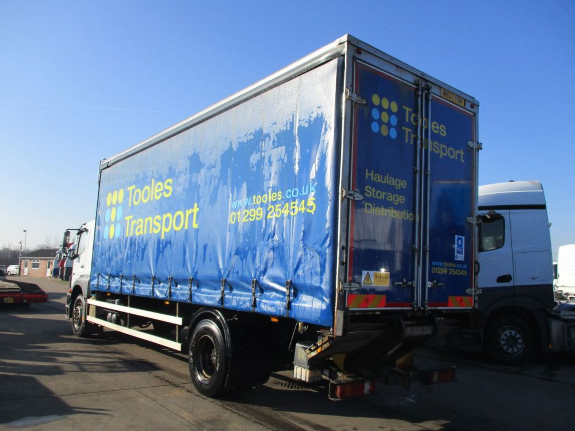 Mercedes 1824 Axor 26FT Curtainsider - Image 3 of 6