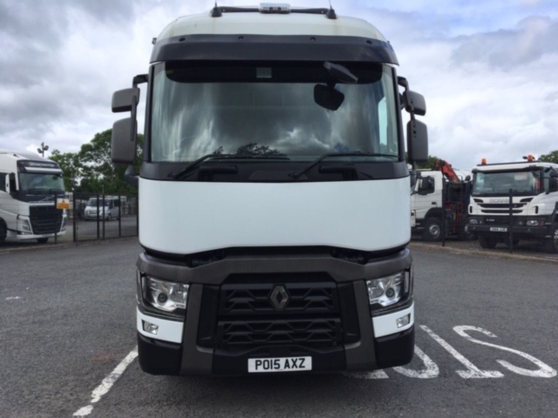 2015 RENAULT T460 EURO6 6X2 T/UNIT WITH TIPPING EQP - Image 11 of 14